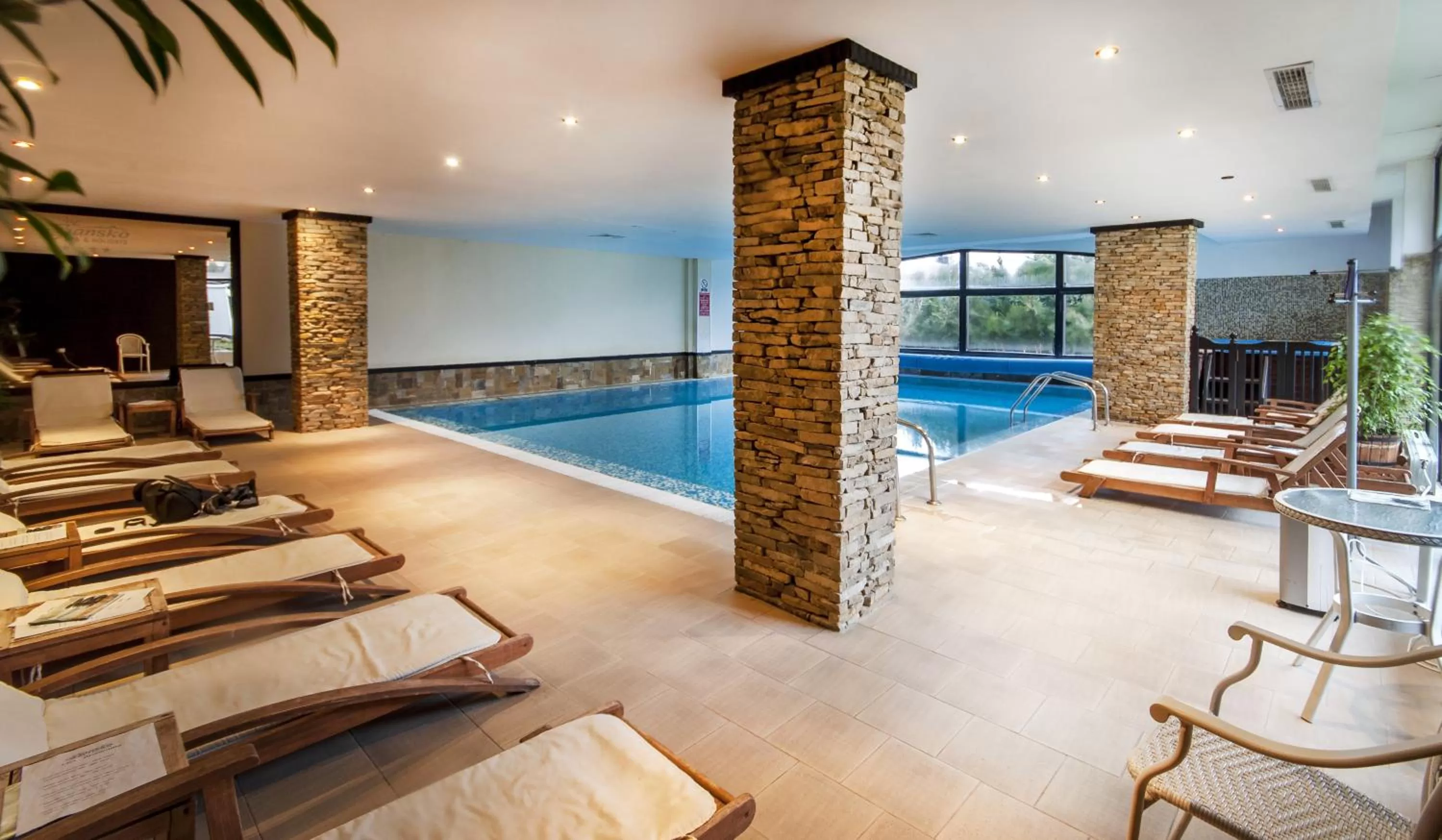 Swimming pool in Hotel Bansko SPA & Holidays - Free Parking