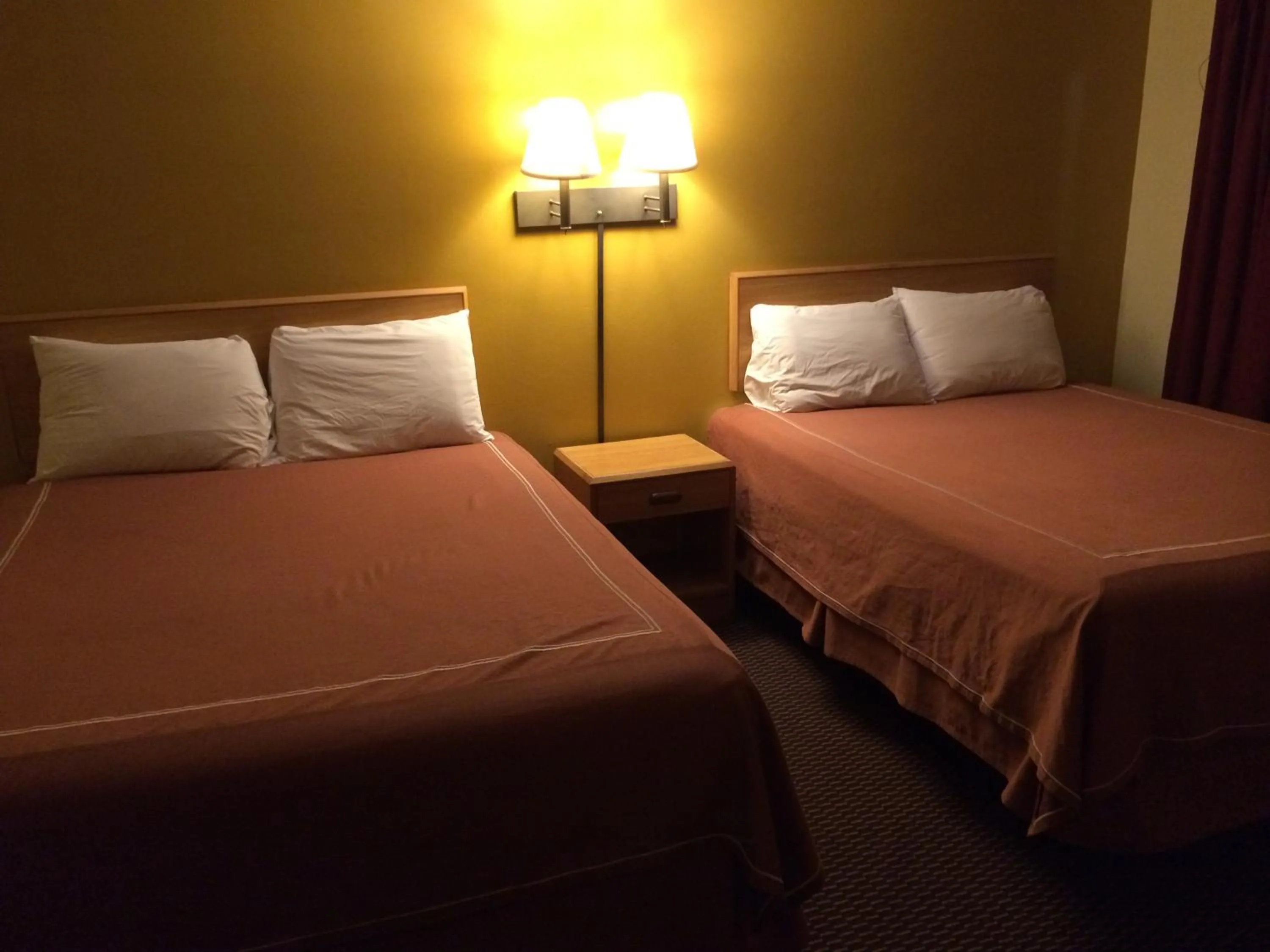 Bedroom in Caravan Motel