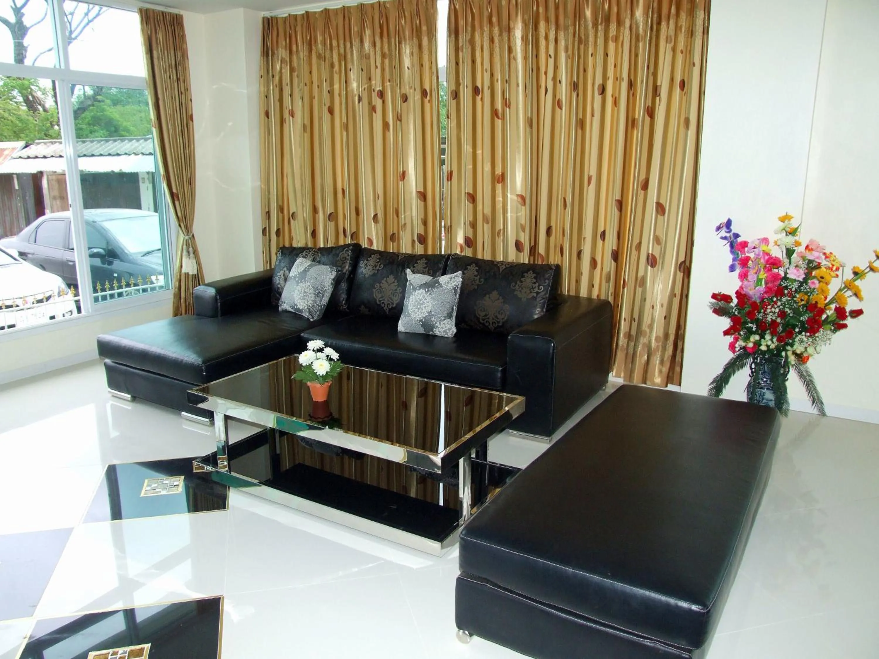 Seating Area in Rueanrimnam Hotel