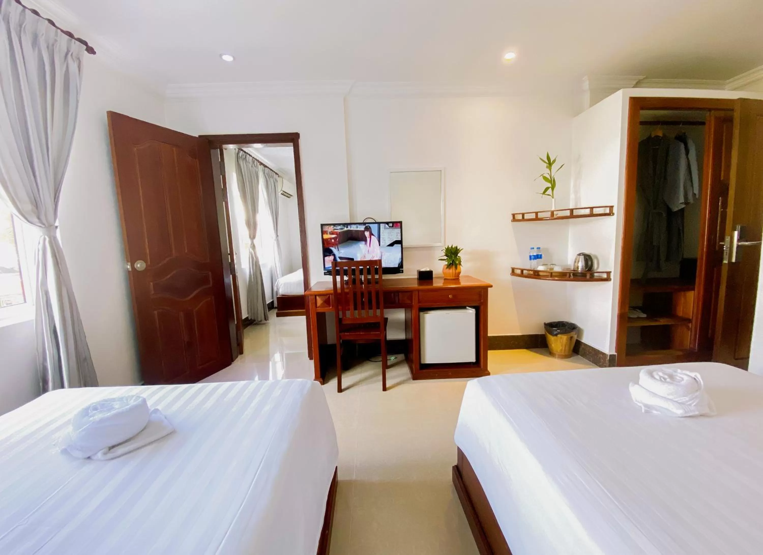 Bedroom, Bed in The Blanc Residence