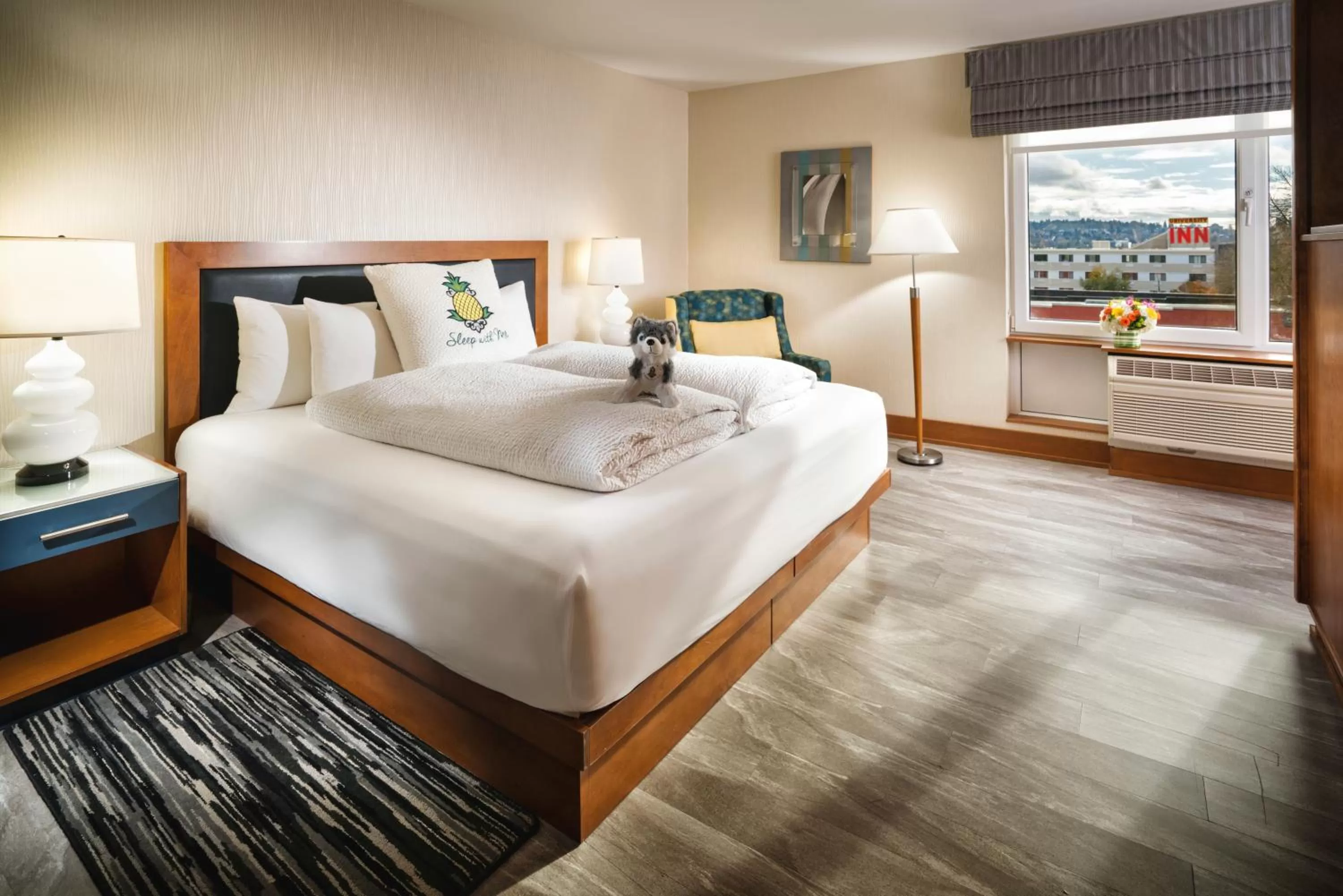 Photo of the whole room, Bed in Staypineapple, Watertown Hotel, University District Seattle