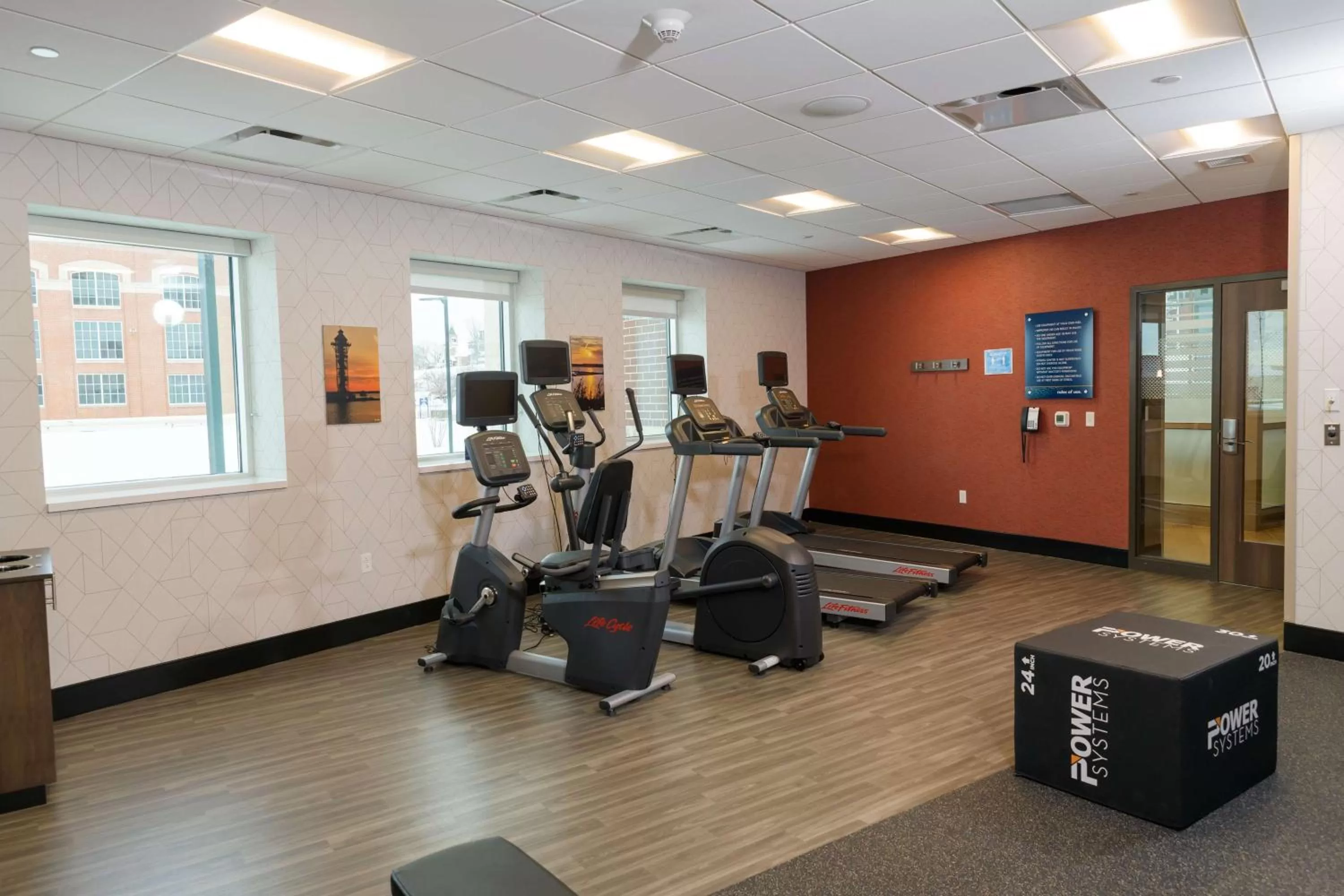 Fitness centre/facilities in Hampton Inn & Suites Erie Bayfront