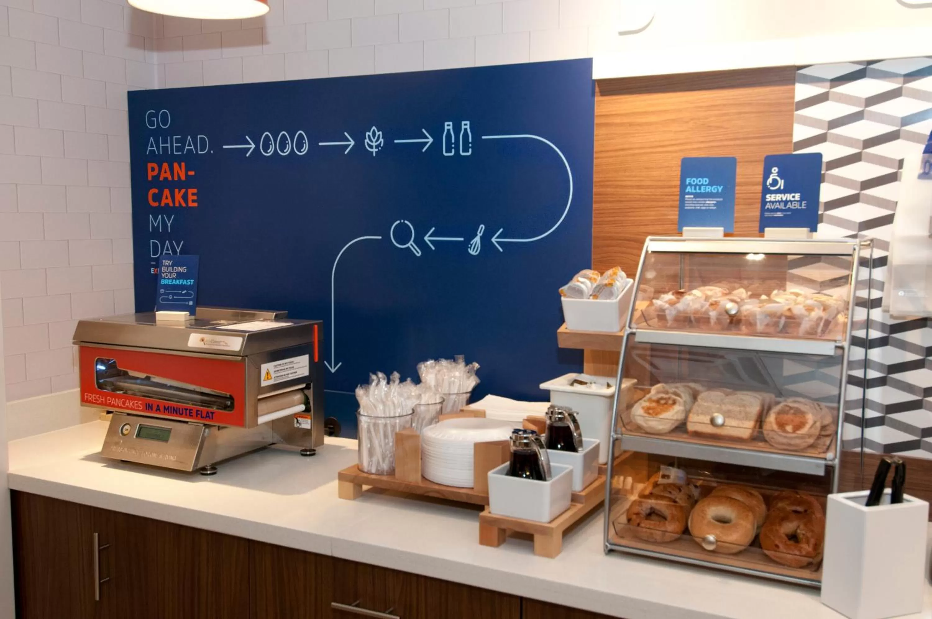 Breakfast in Holiday Inn Express & Suites Johnstown by IHG