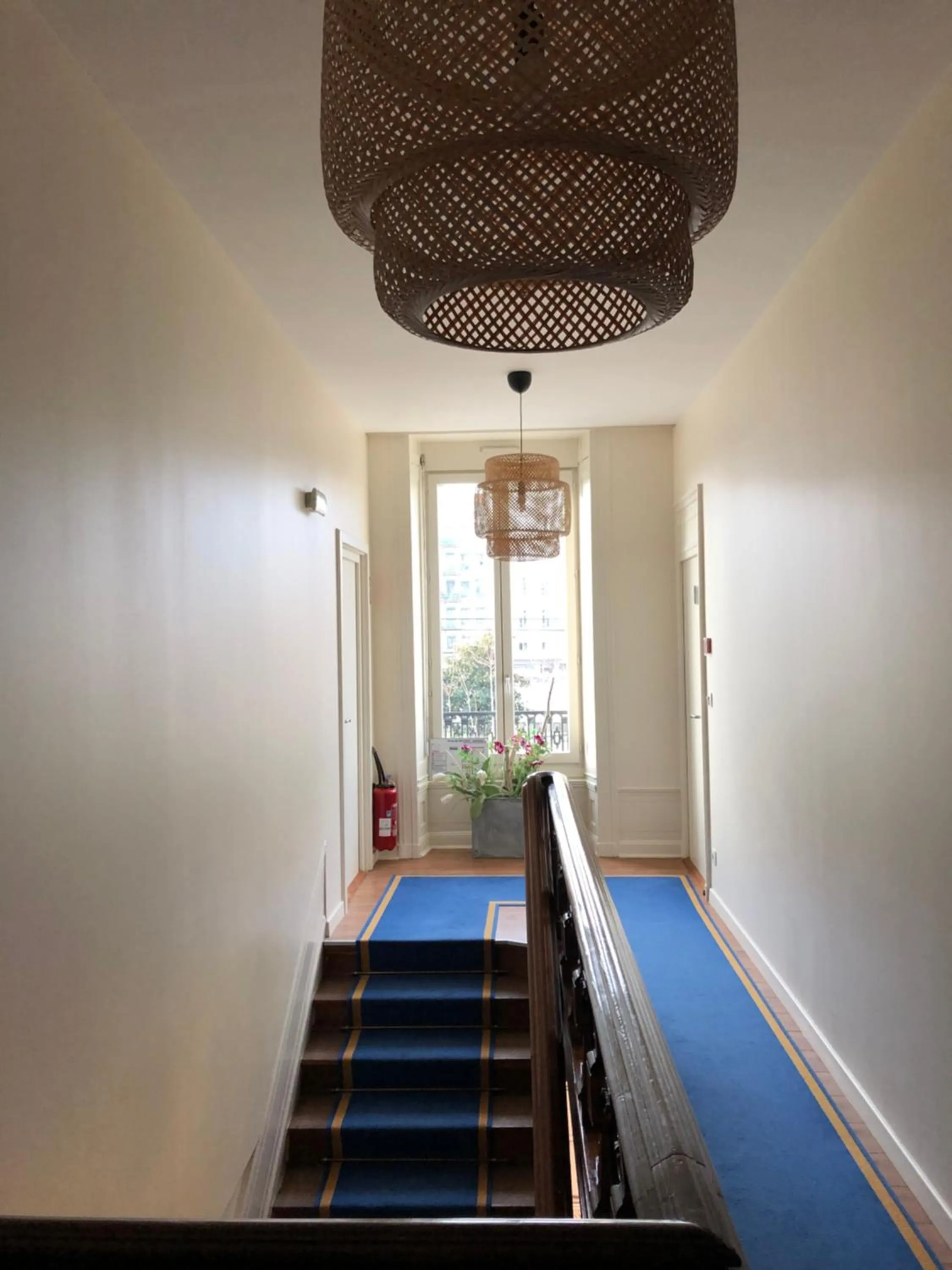 Area and facilities in Hotelo Lyon Charité