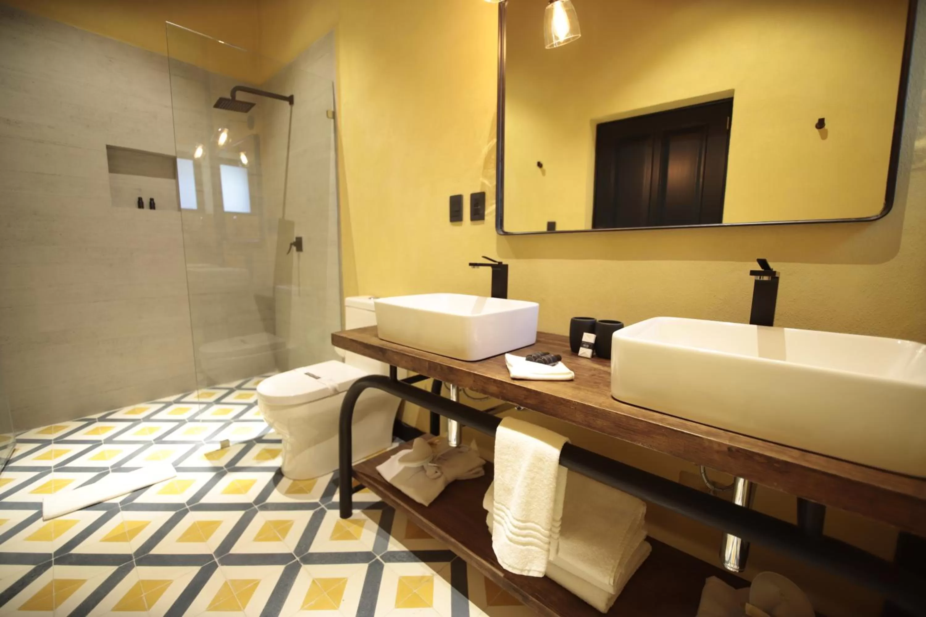 Bathroom in Antigua Trece Hotel Fusión & SPA