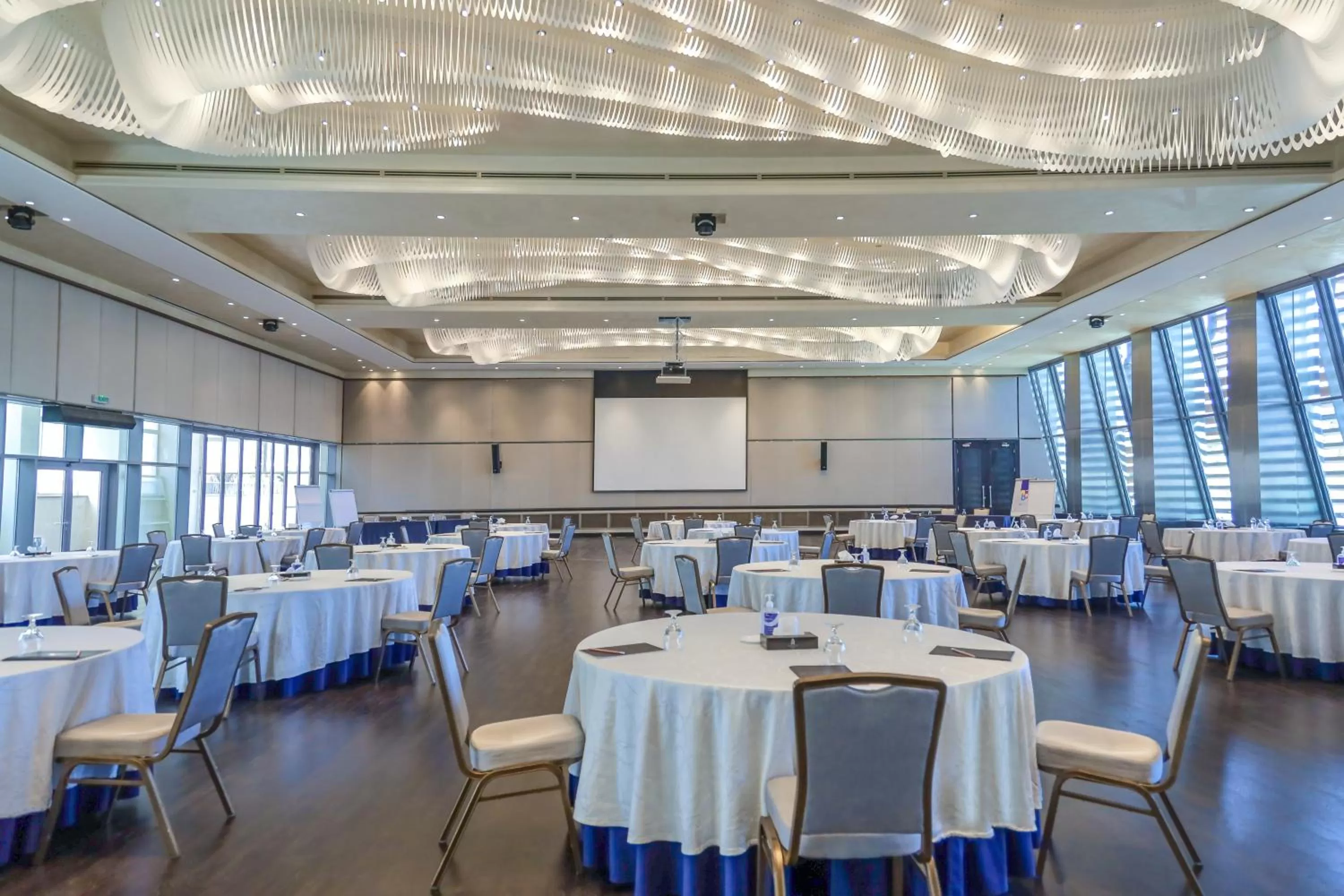 Meeting/conference room in Signia by Hilton