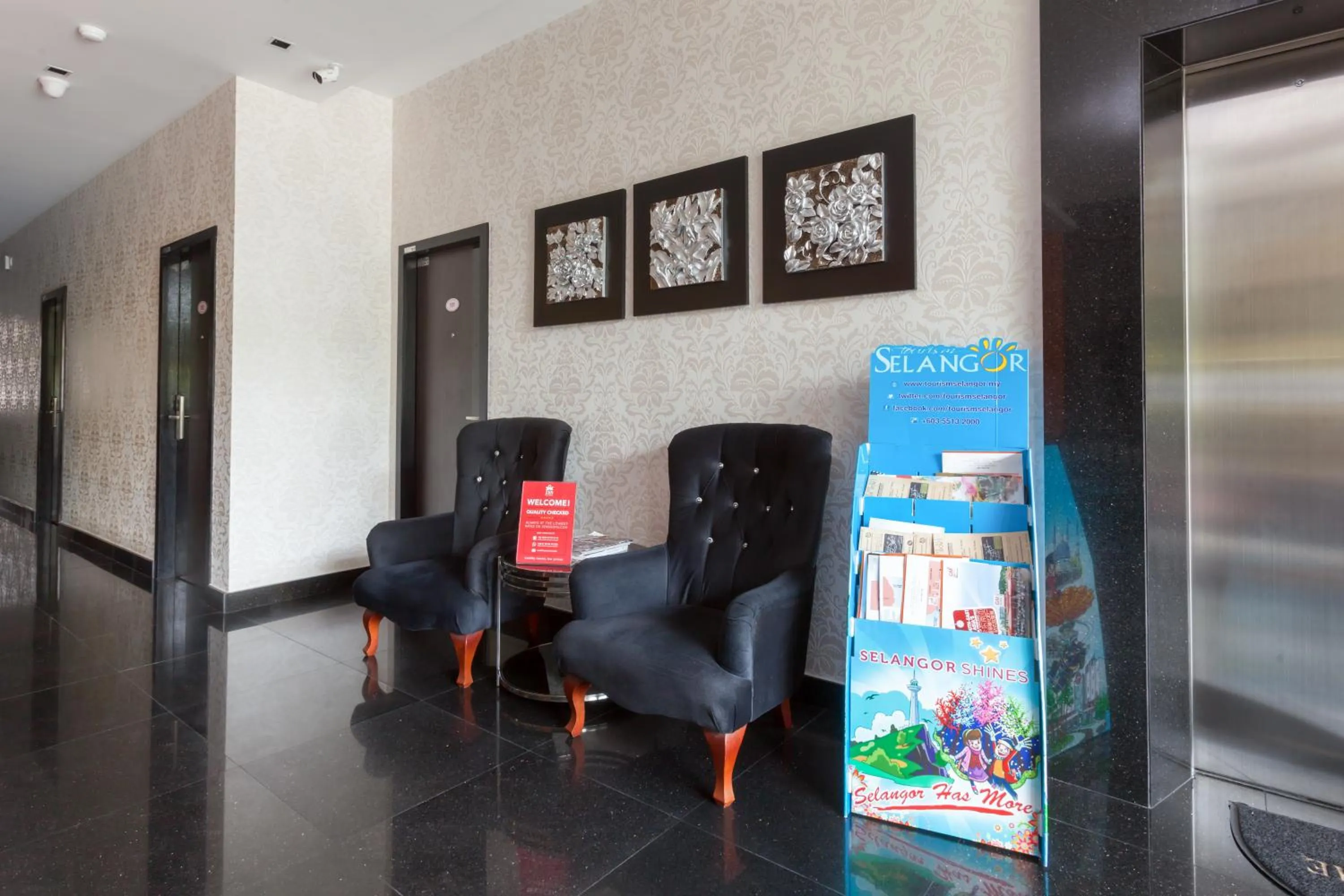 Facade/entrance in D'Metro Hotel