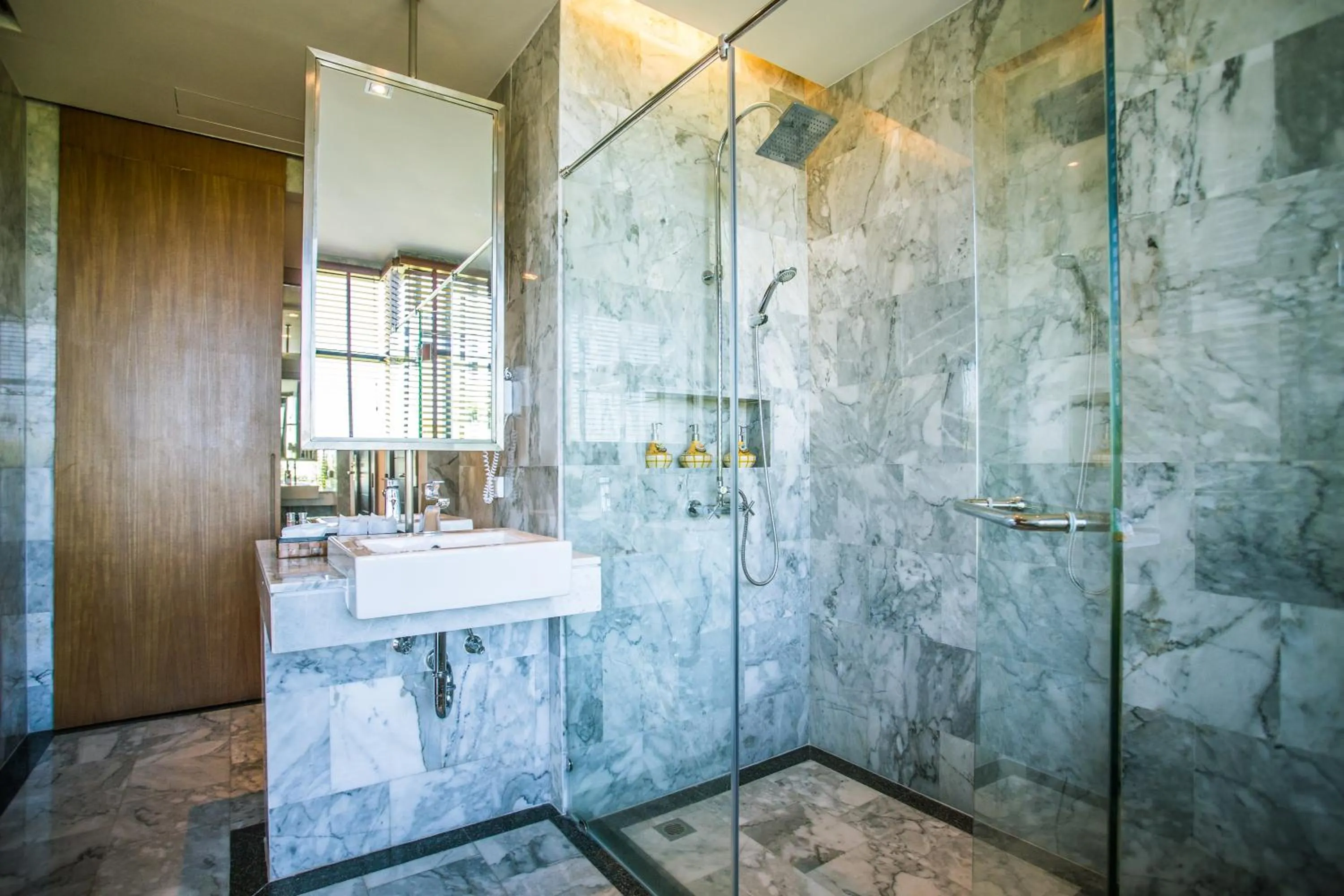 Bathroom in Chalong Chalet Resort