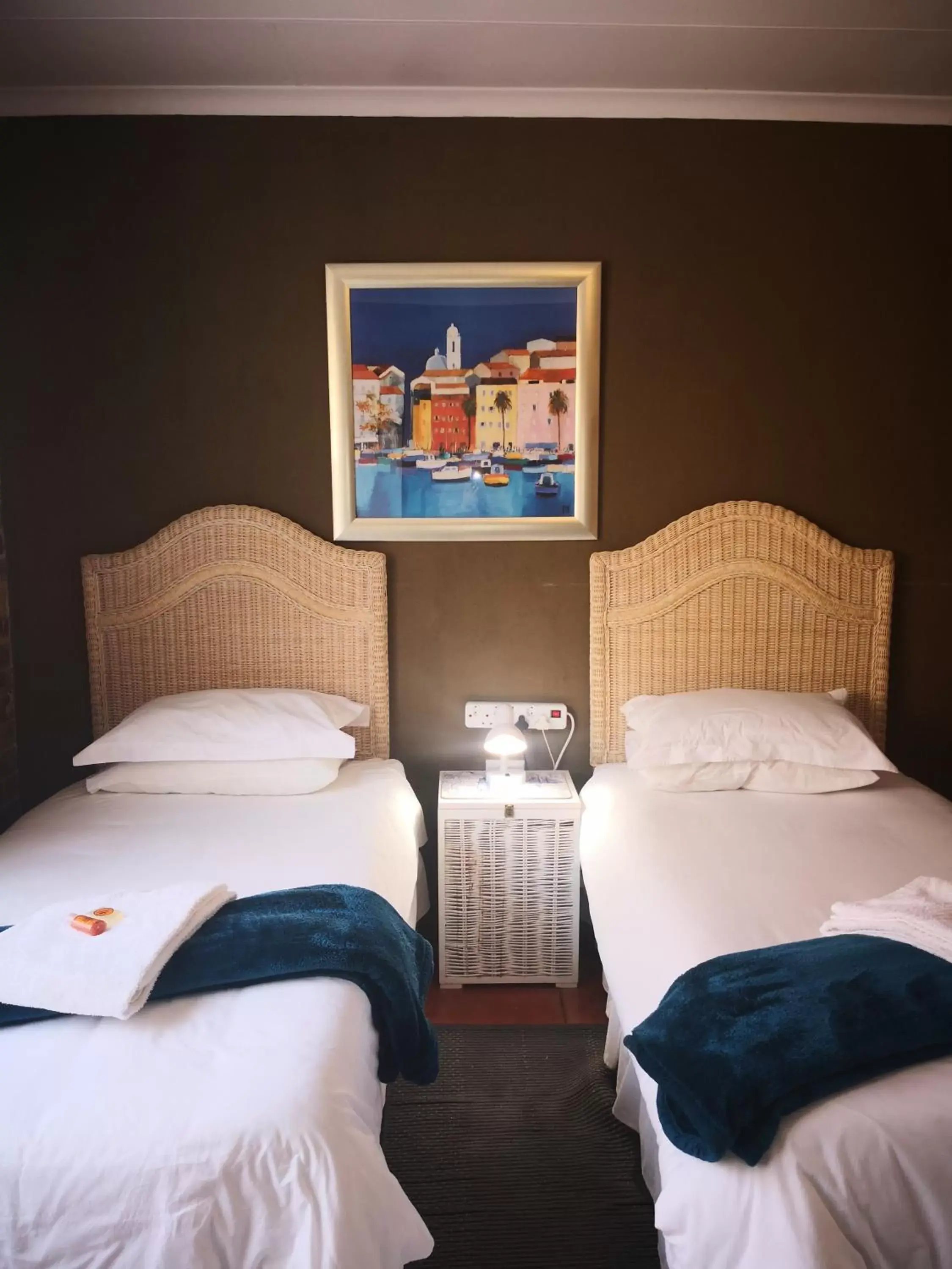 Twin Room - single occupancy - Sailors Room in 3 Brothers B&B Twin Room - single occupancy - Sailors Room in 3 Brothers B&B