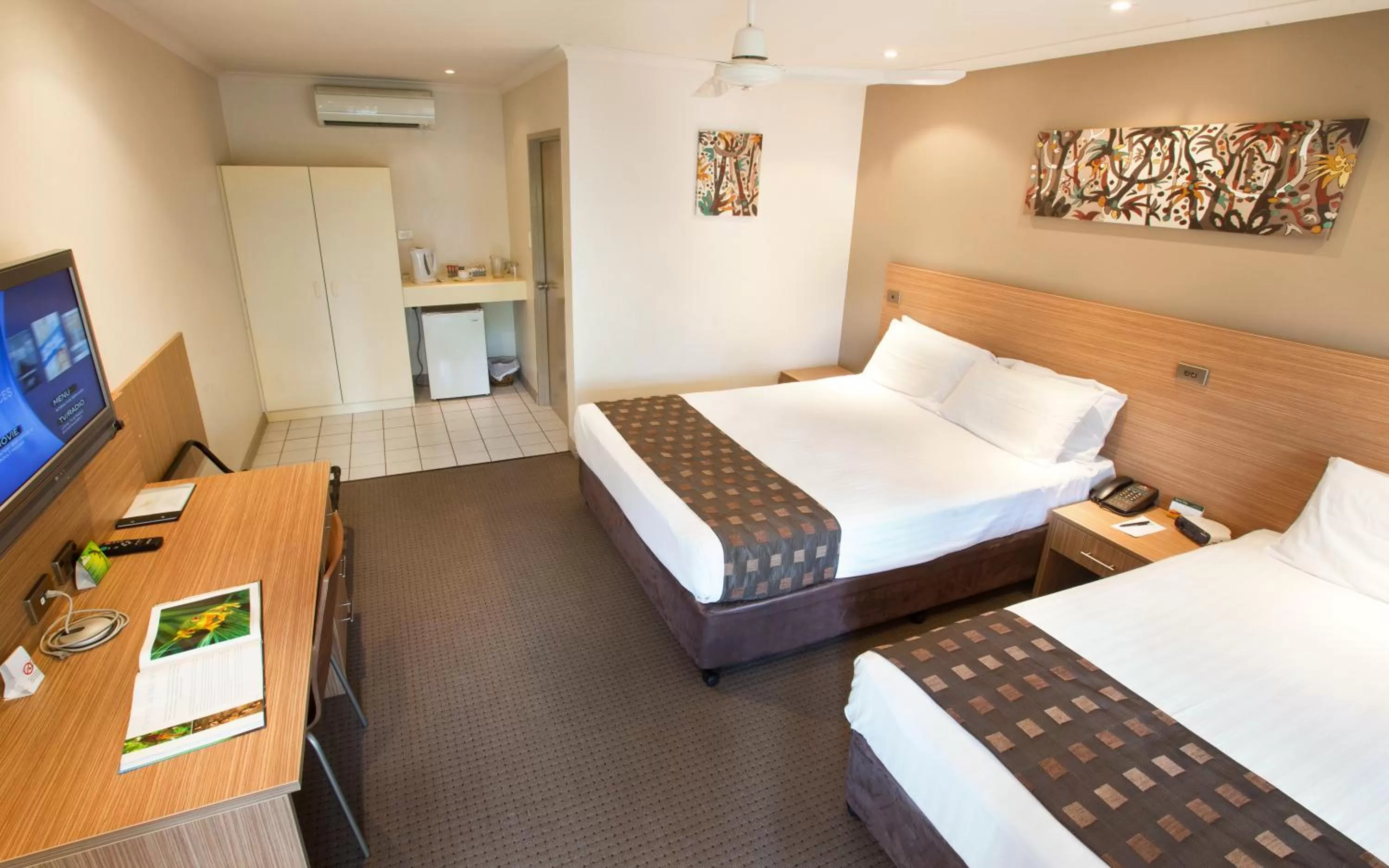 Bed in Cairns Colonial Club Resort