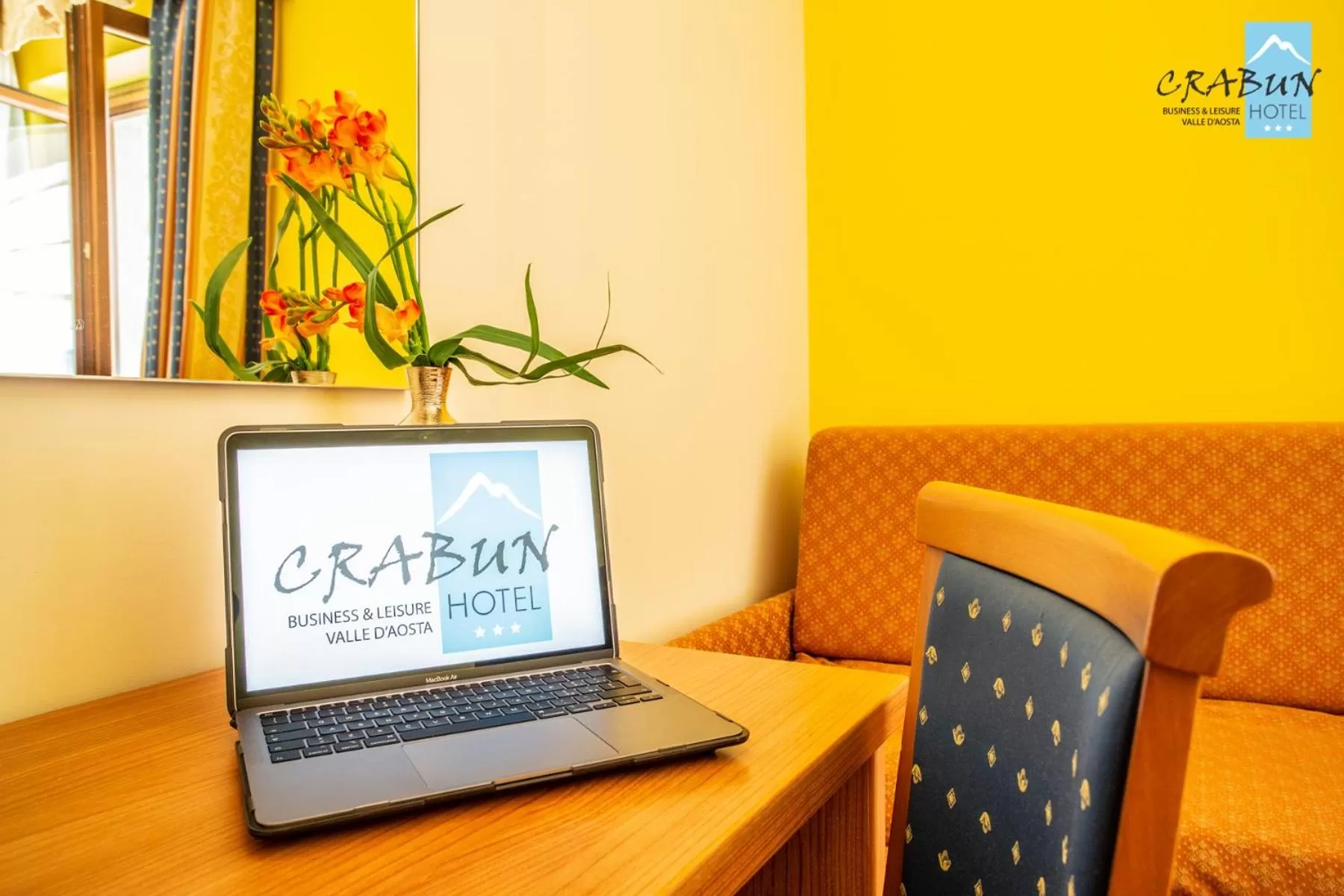 Decorative detail in Crabun Hotel