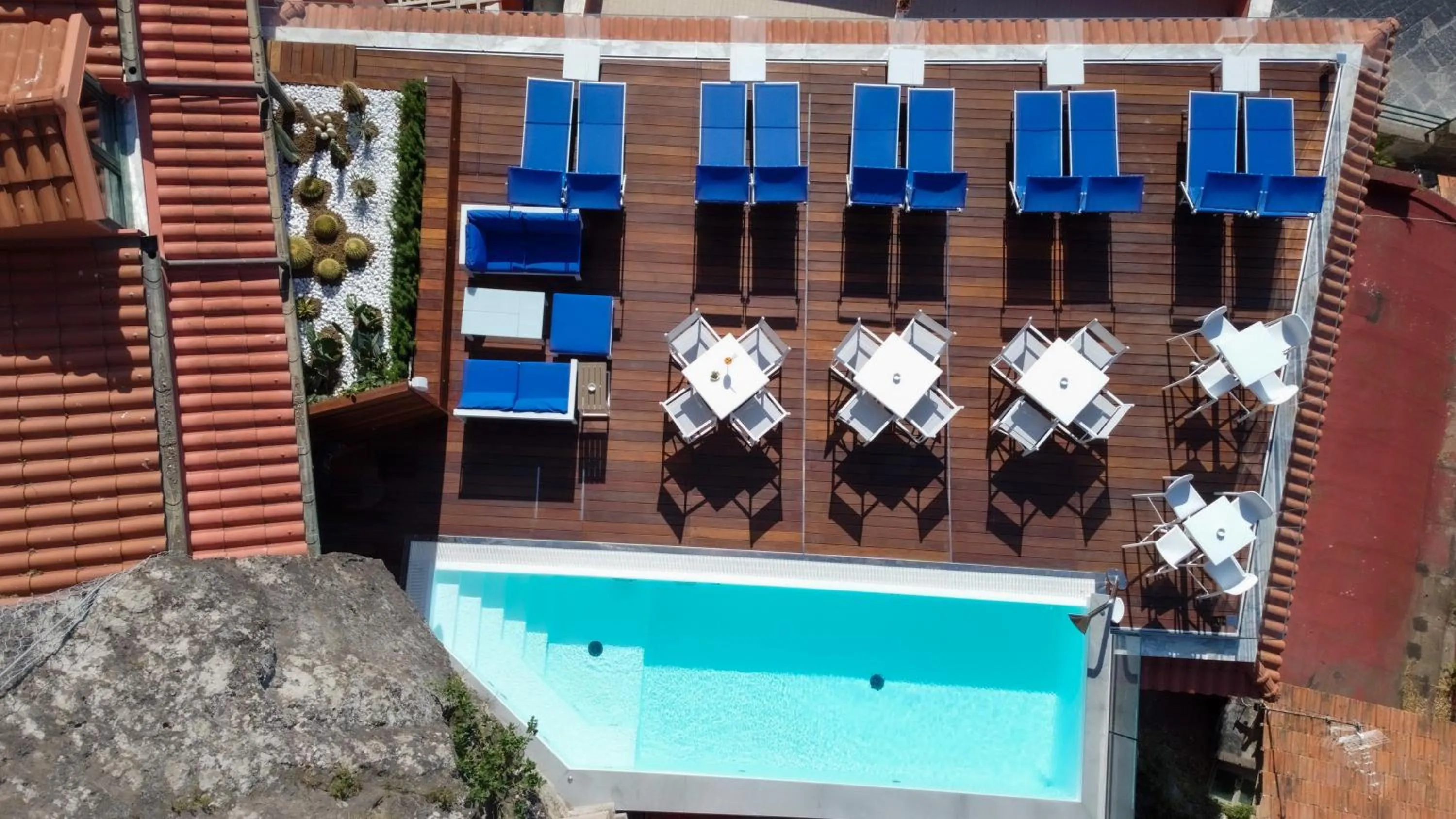 Pool view in Hotel Il Faro