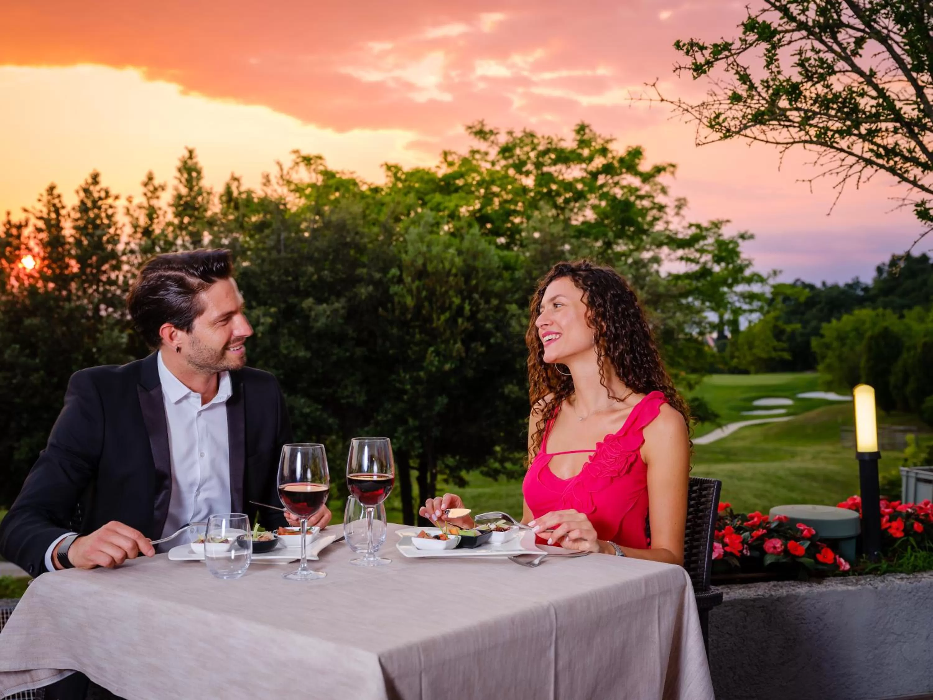 Restaurant/places to eat in Active Hotel Paradiso