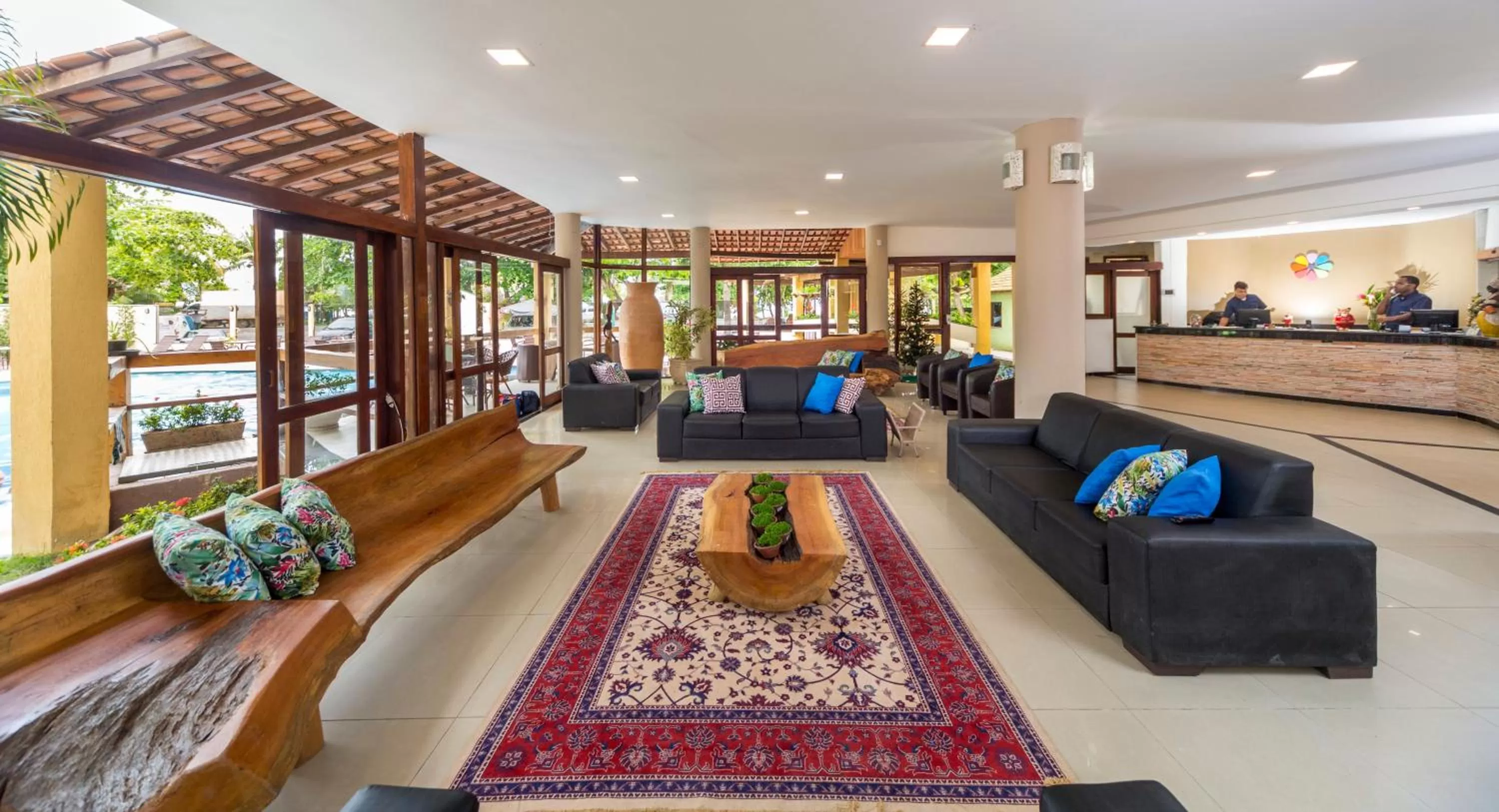 Living room in Floral Inn Family