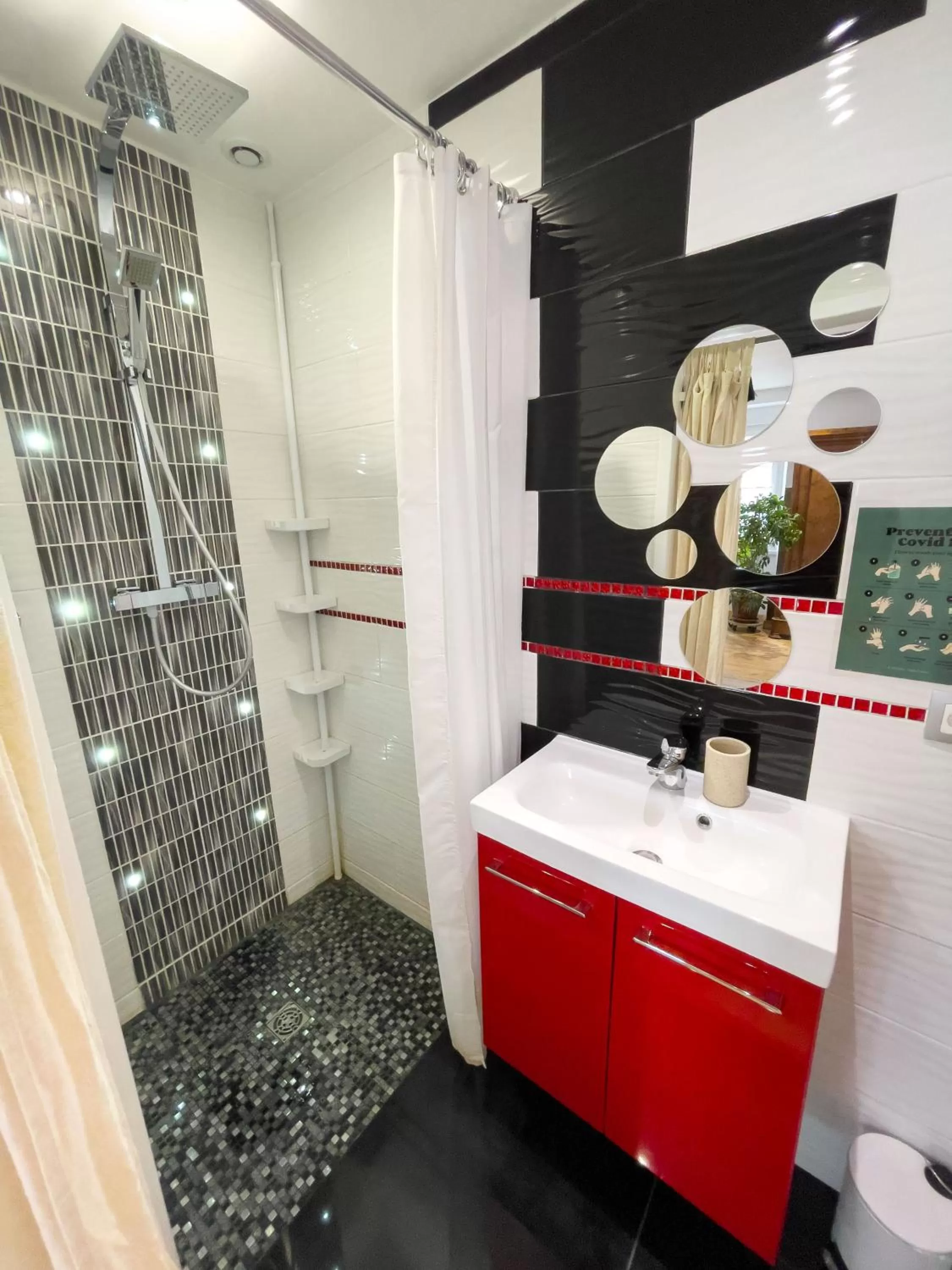 Shower, Bathroom in La Maison Forestière