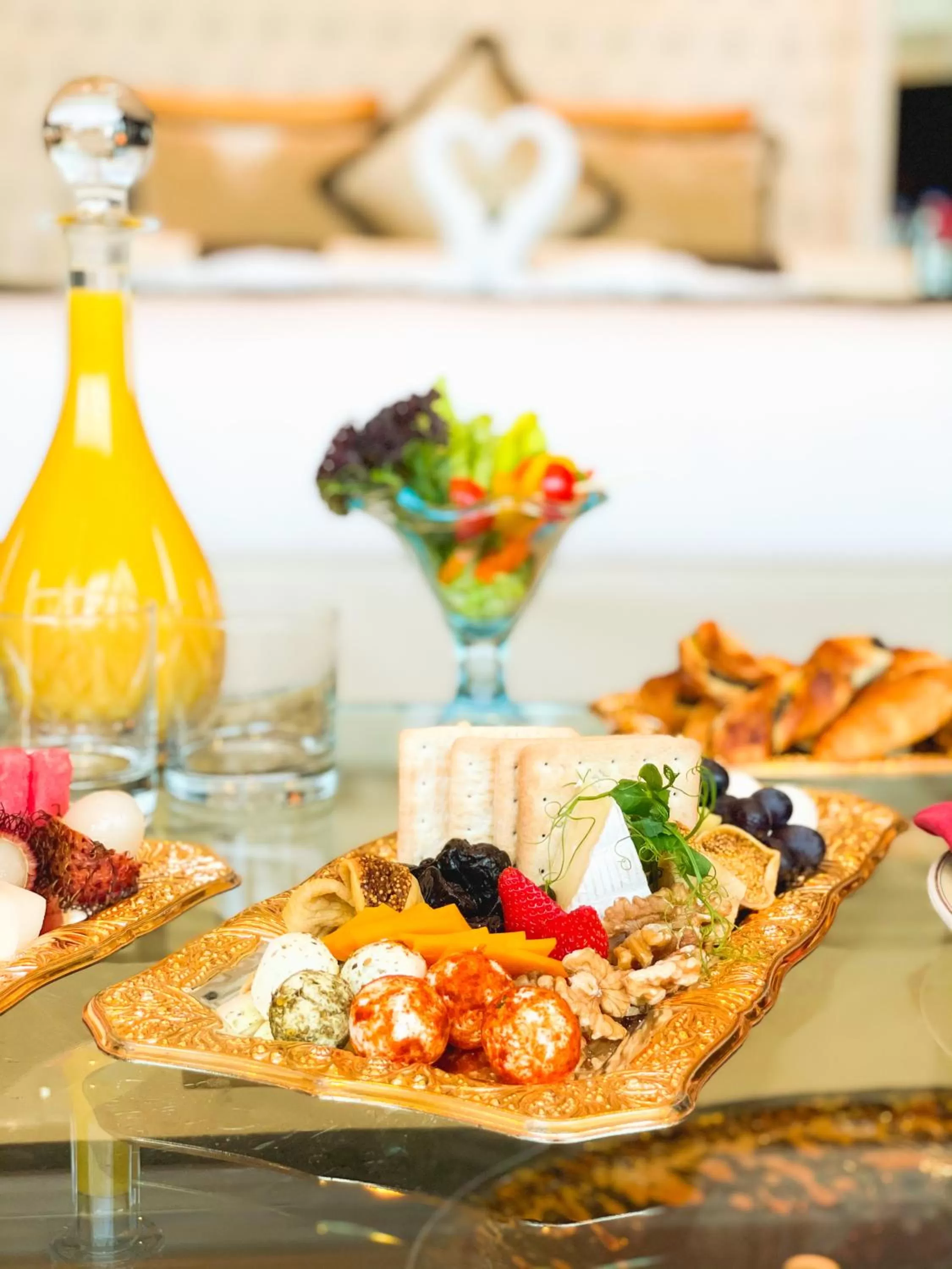 Food in Mövenpick Grand Al Bustan