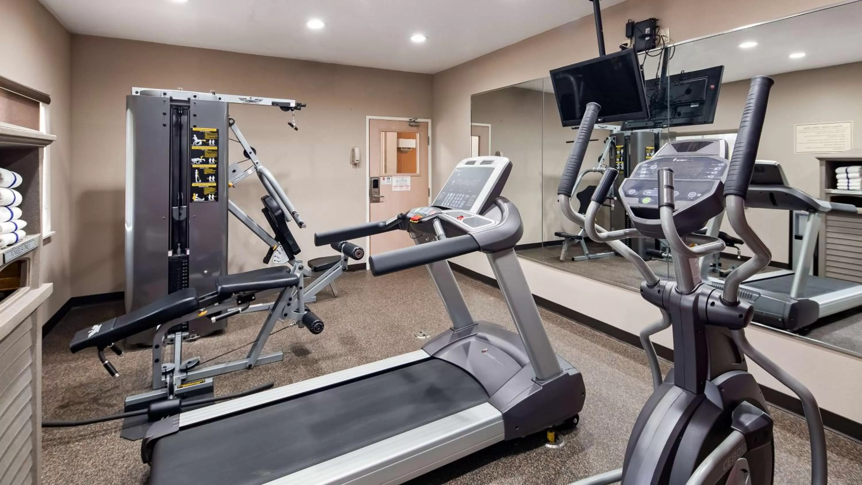 Fitness centre/facilities in Best Western Muscatine - Pearl City Hotel