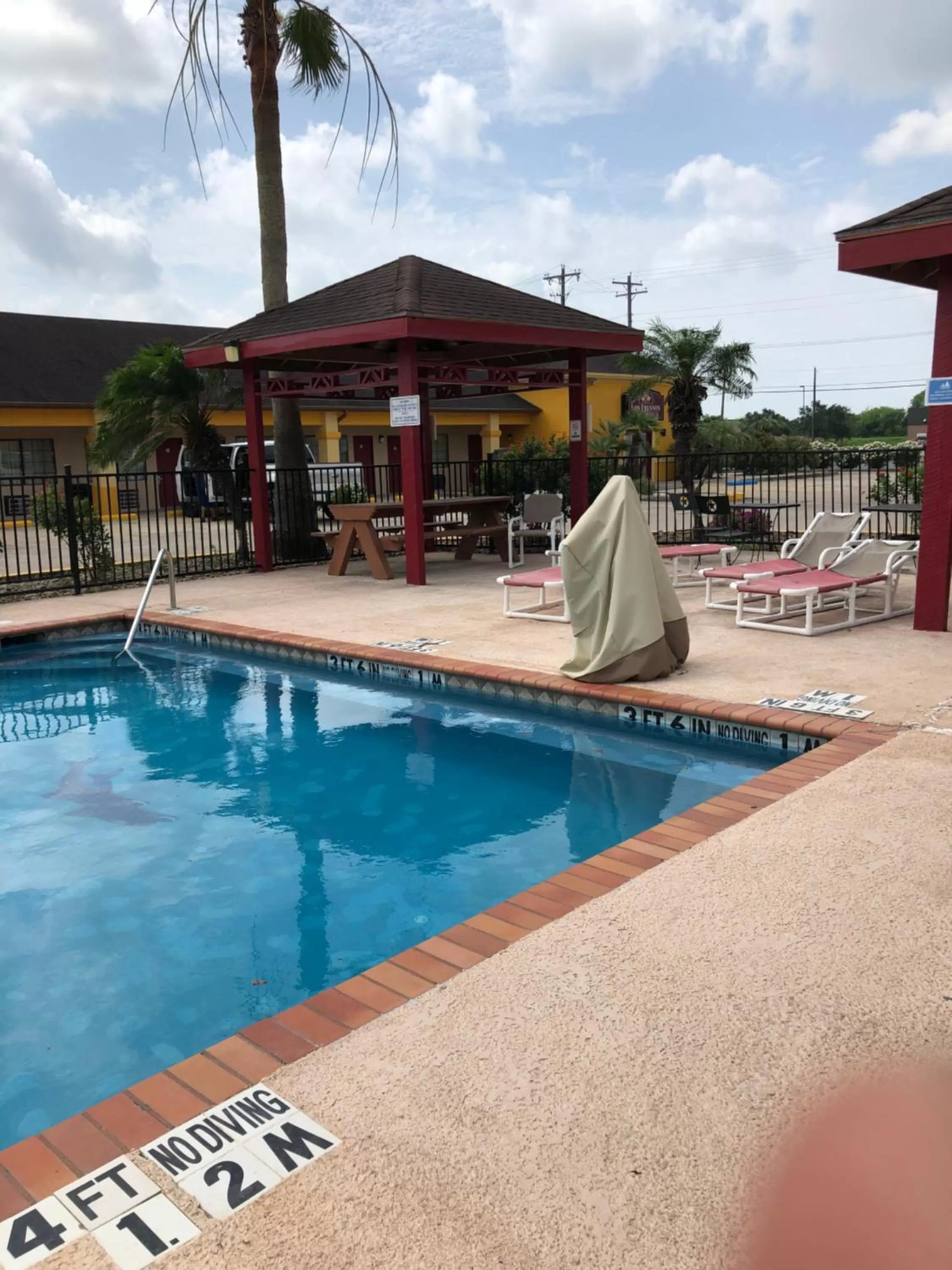 Los Fresnos Inn and Suites