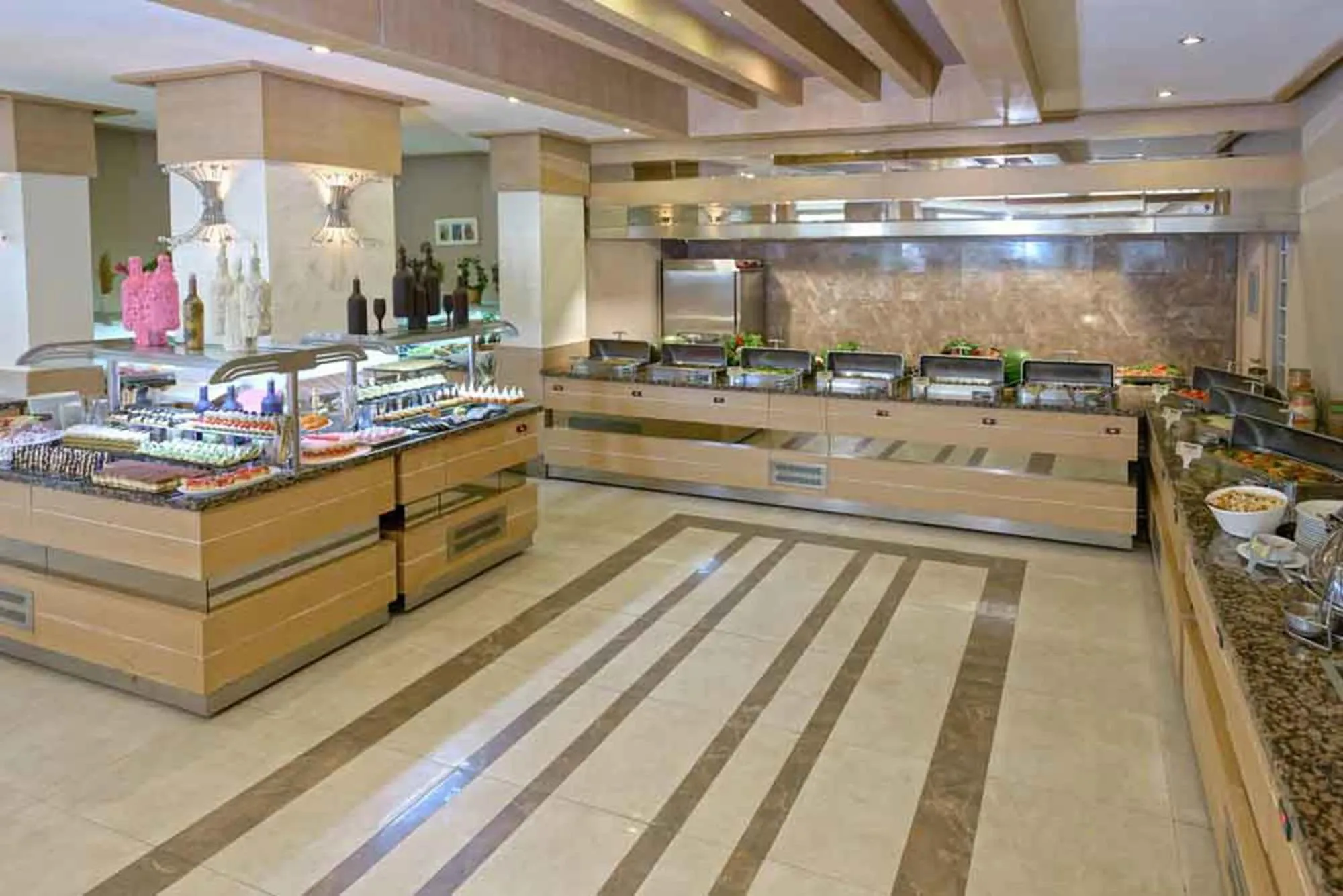 Restaurant/places to eat in Xperia Saray Beach Hotel