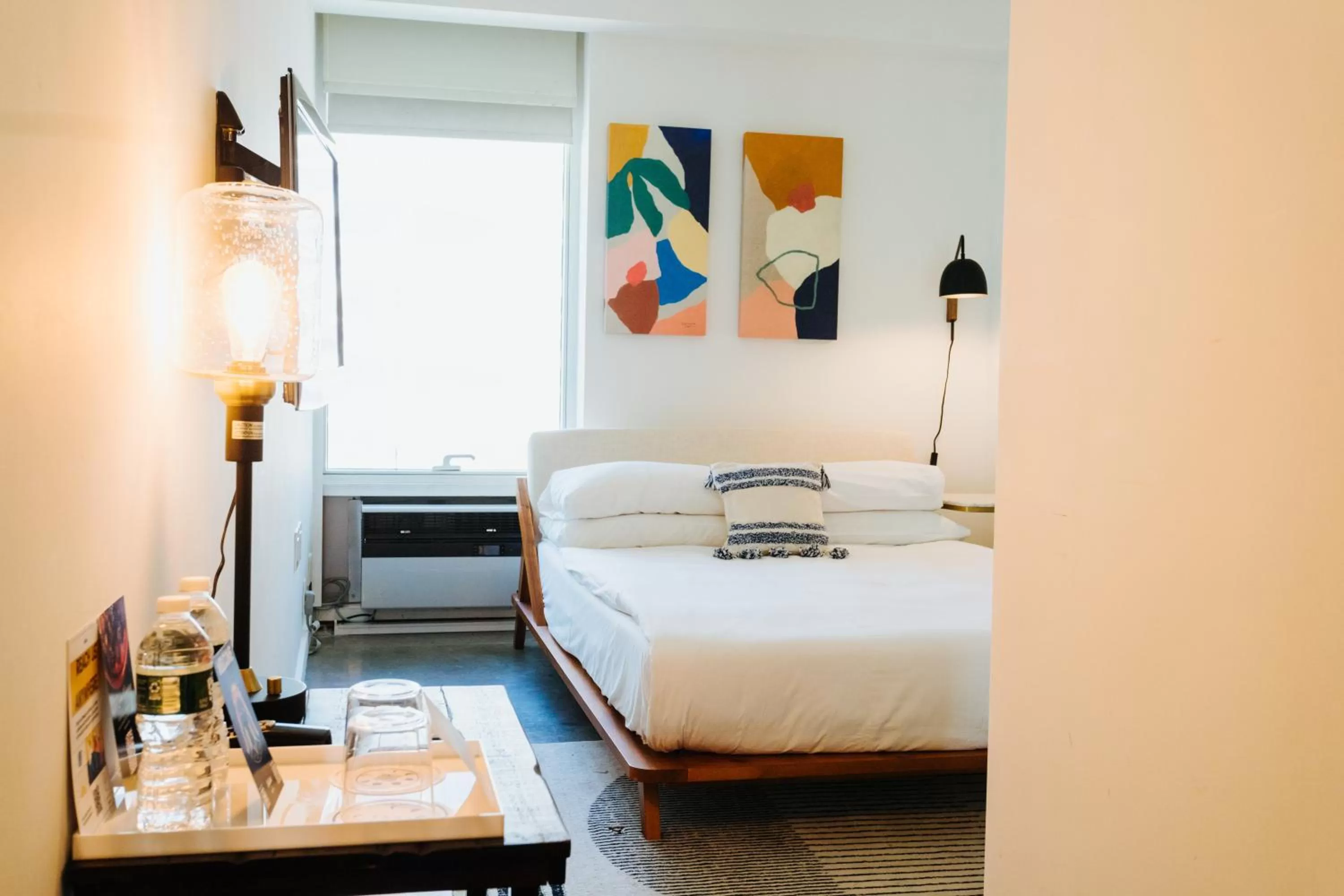 Bedroom, Bed in Selina Chelsea