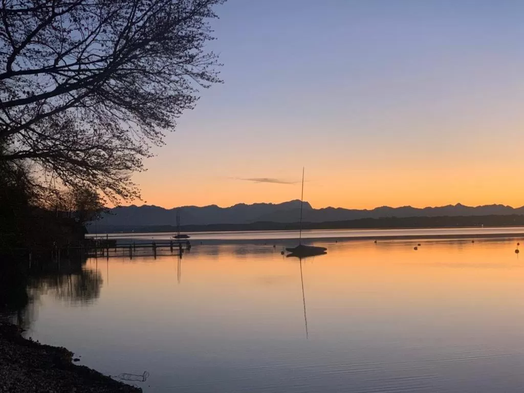 Natural landscape, Sunrise/Sunset in Bed and Breakfast Bavaria München