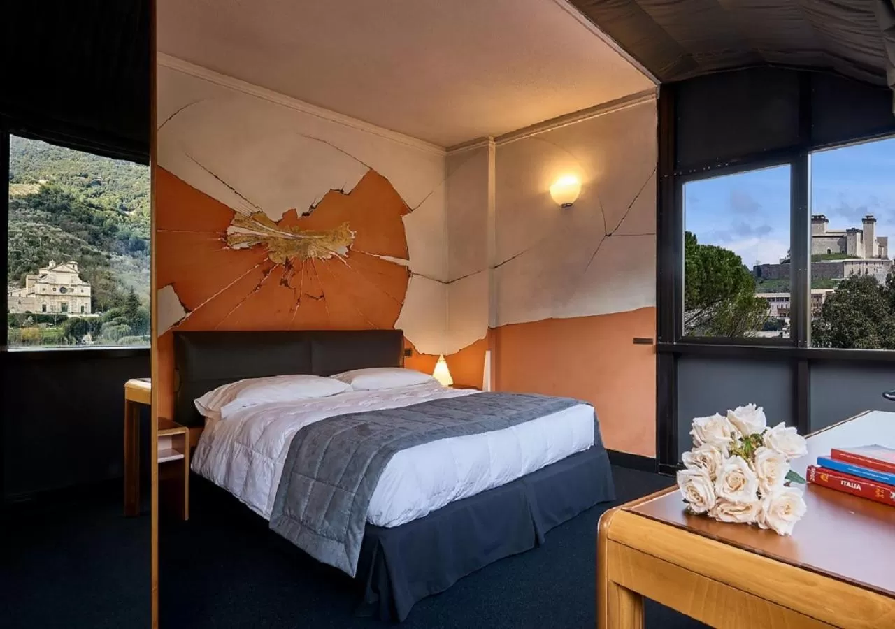 Photo of the whole room, Bed in Albornoz Palace Hotel