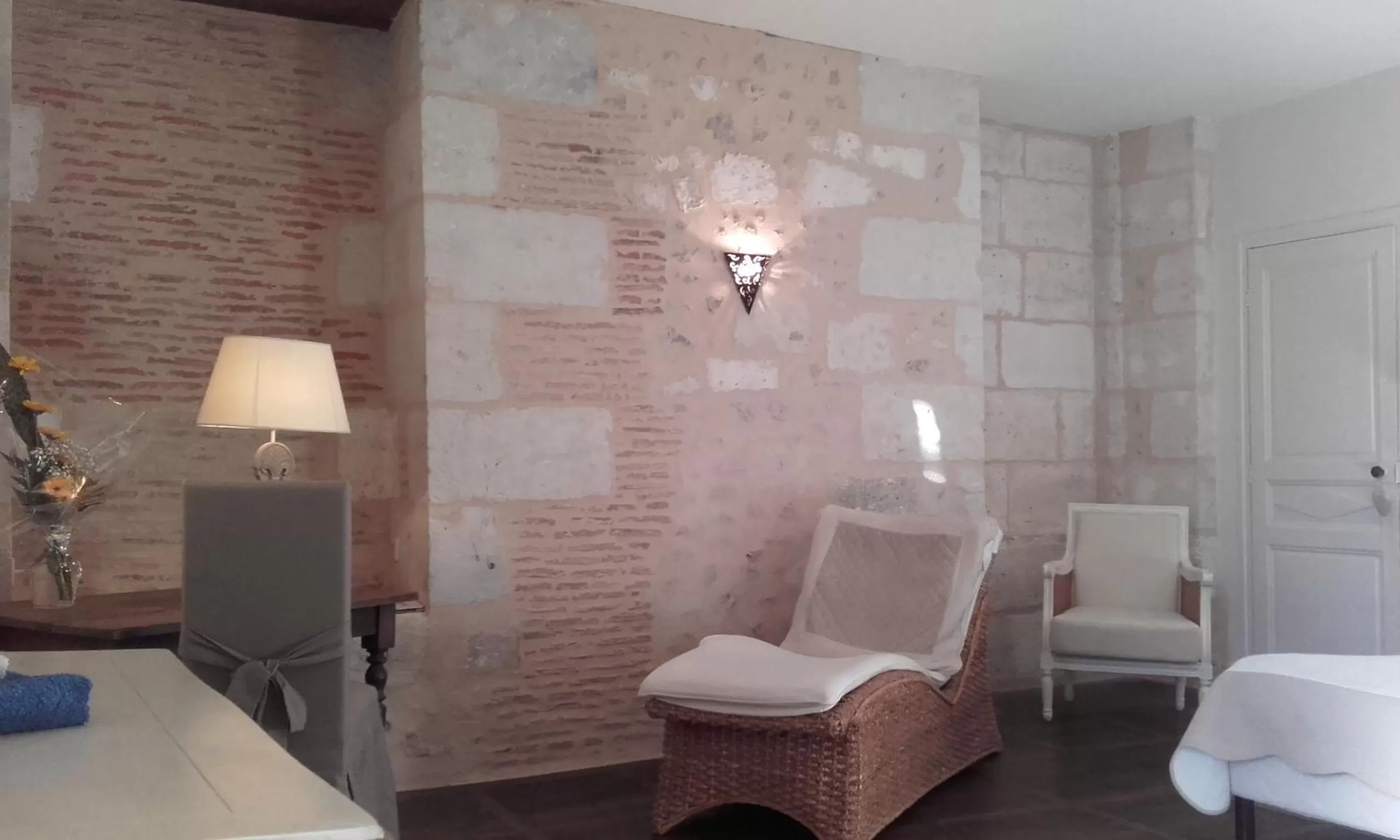 Bedroom, Bathroom in chambres de charme "Florence"