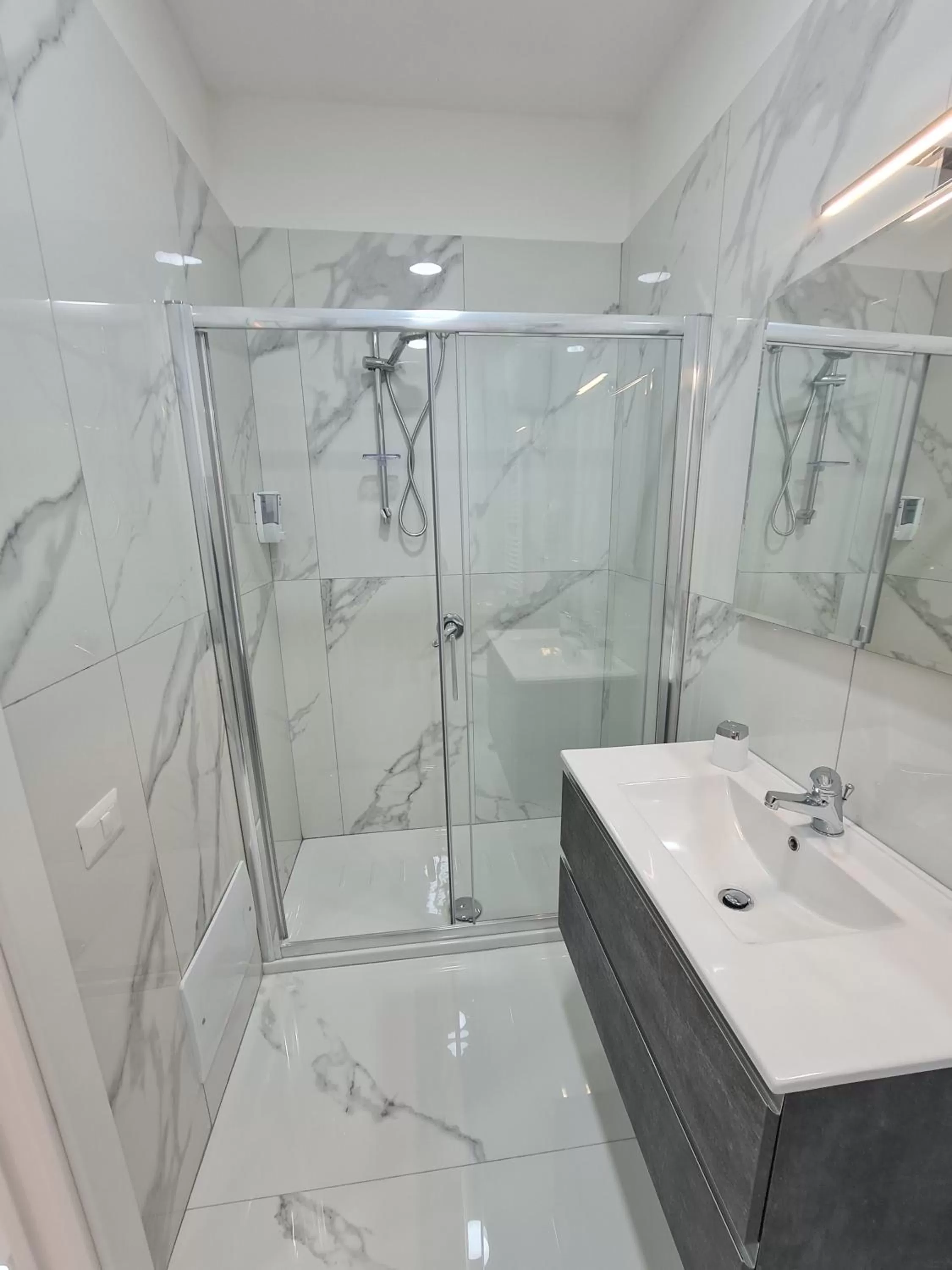 Bathroom in Lumacors House