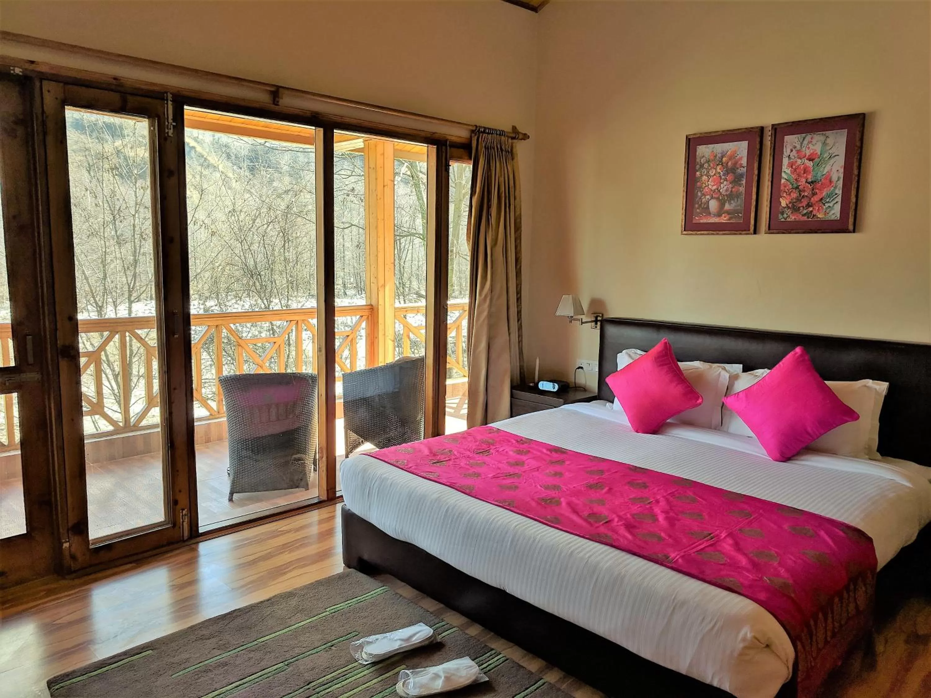 Bedroom, Bed in Span Resort and Spa, Manali