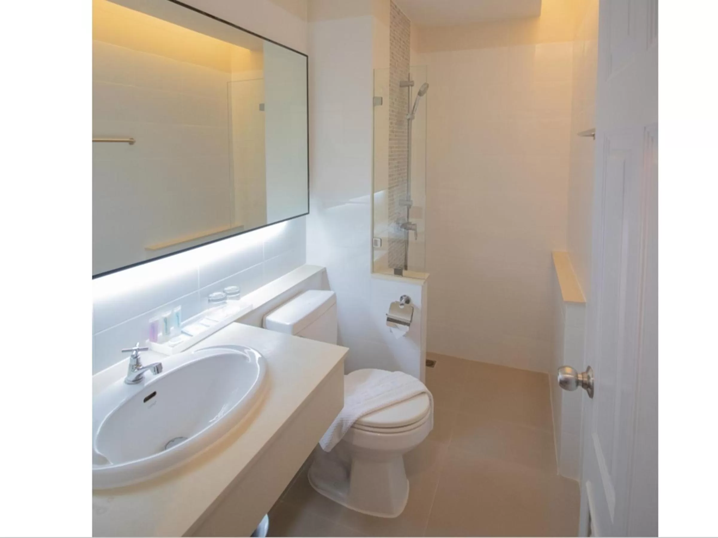 Bathroom in Fortune D Hotel Phitsanulok