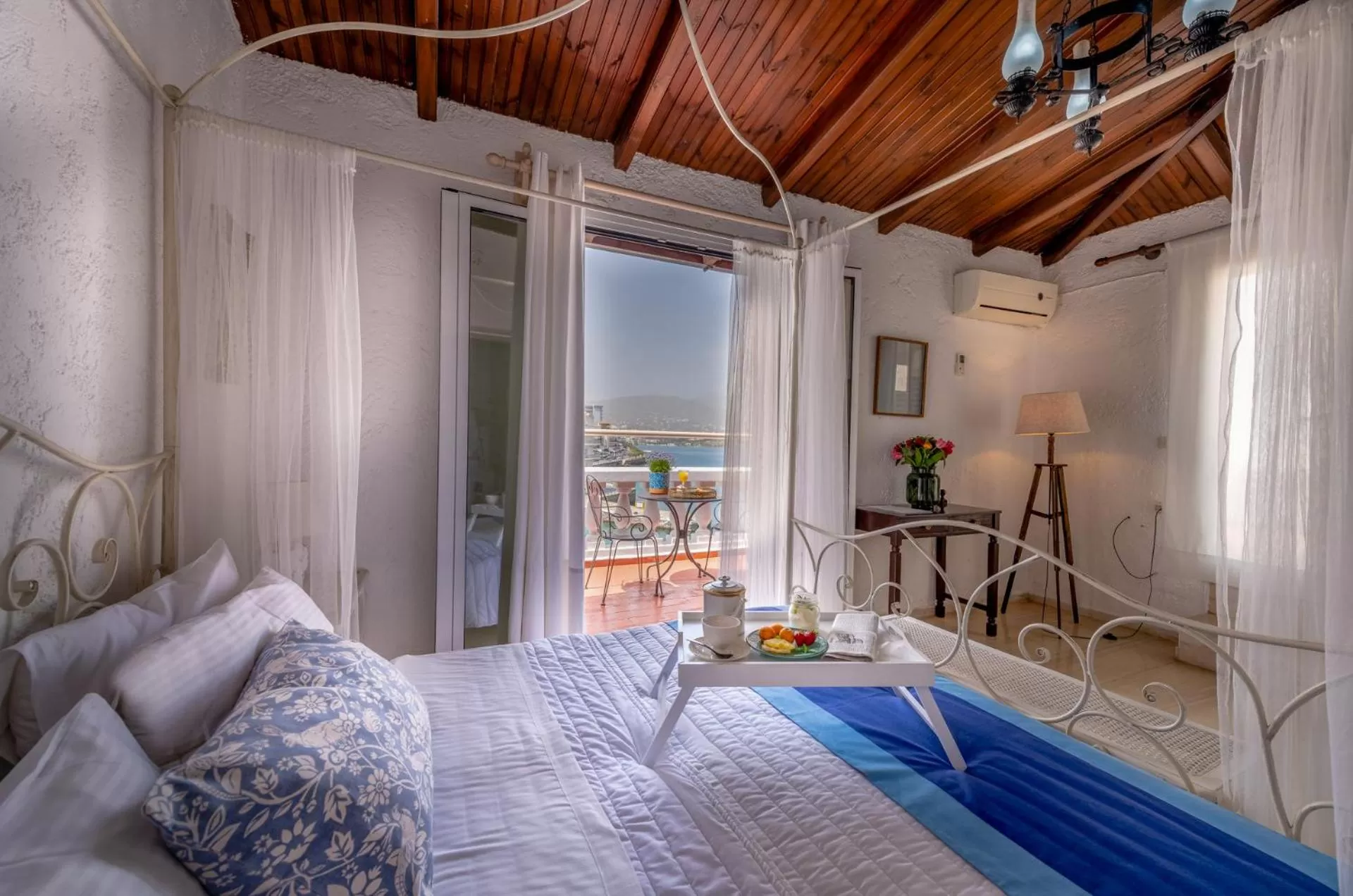 Bed in Porto Maltese Boutique Estate