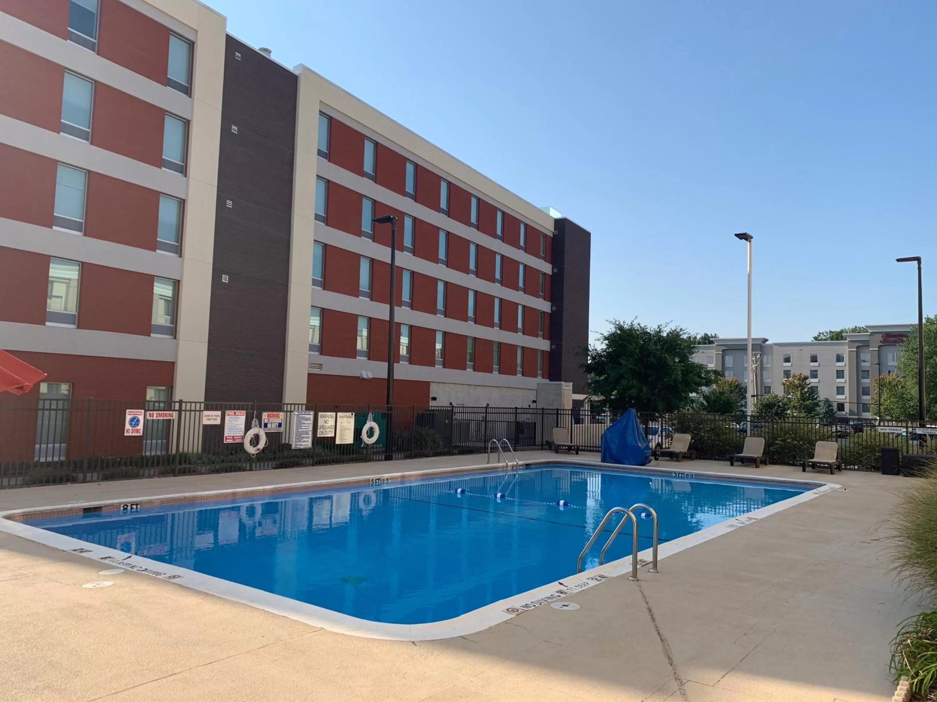 Swimming pool in Holiday Inn Charlotte Airport by IHG