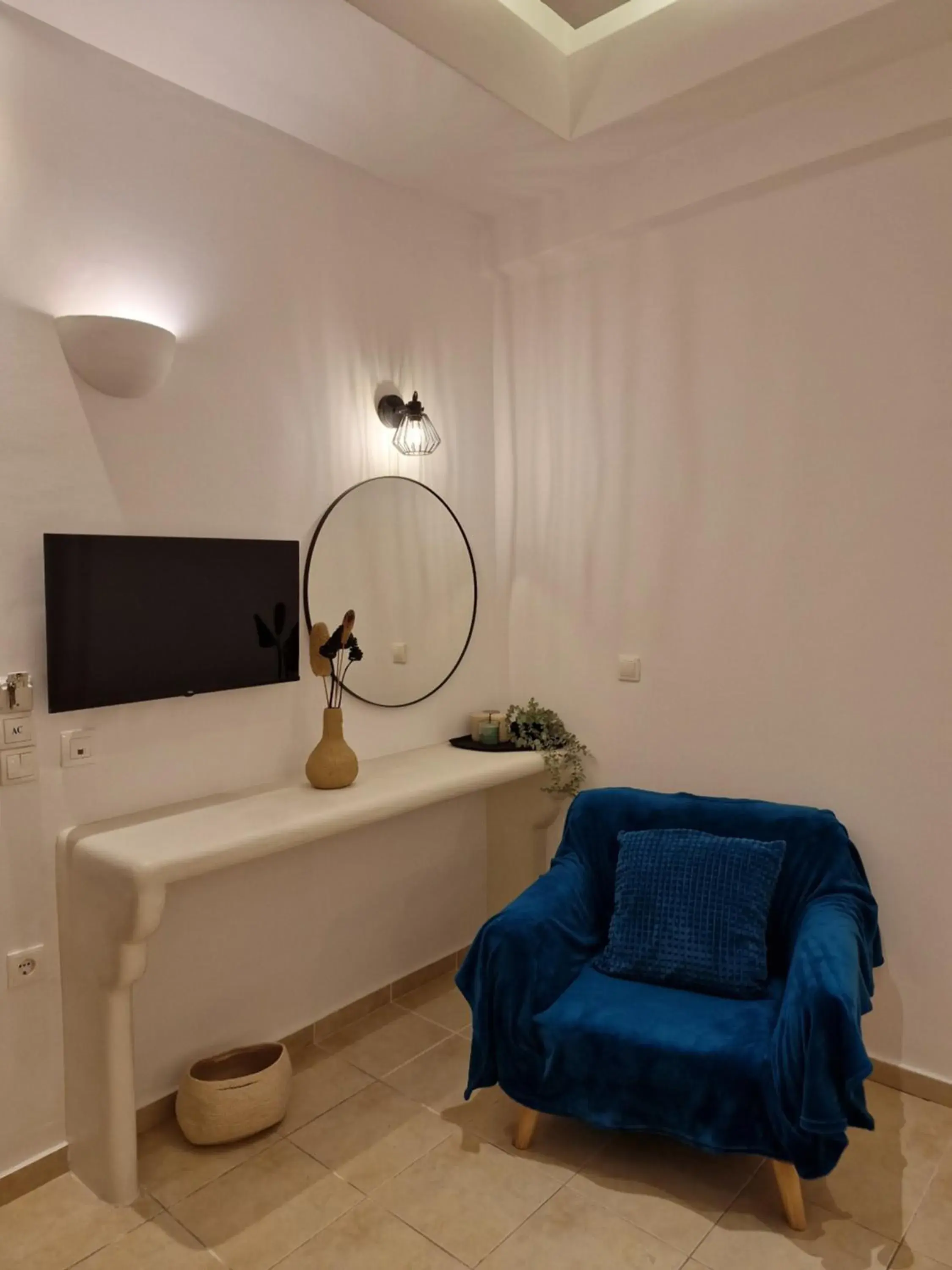 Economy Double Room No View in Amerisa Suites & Villa Economy Double Room No View in Amerisa Suites & Villa