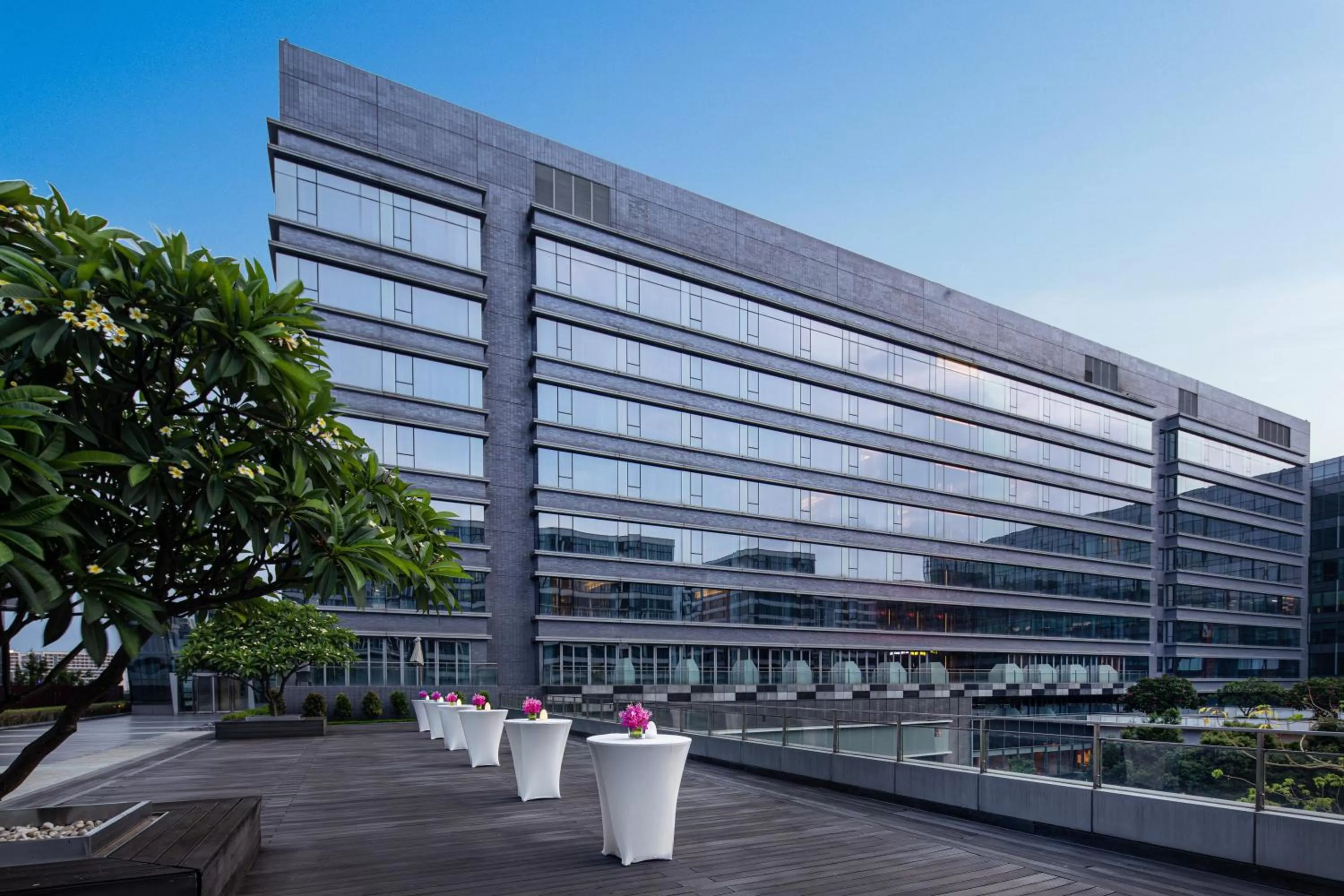 Meeting/conference room in Crowne Plaza Guangzhou Huadu by IHG - Free Shuttle bus between hotel to Exhibition Center During Canton Fair