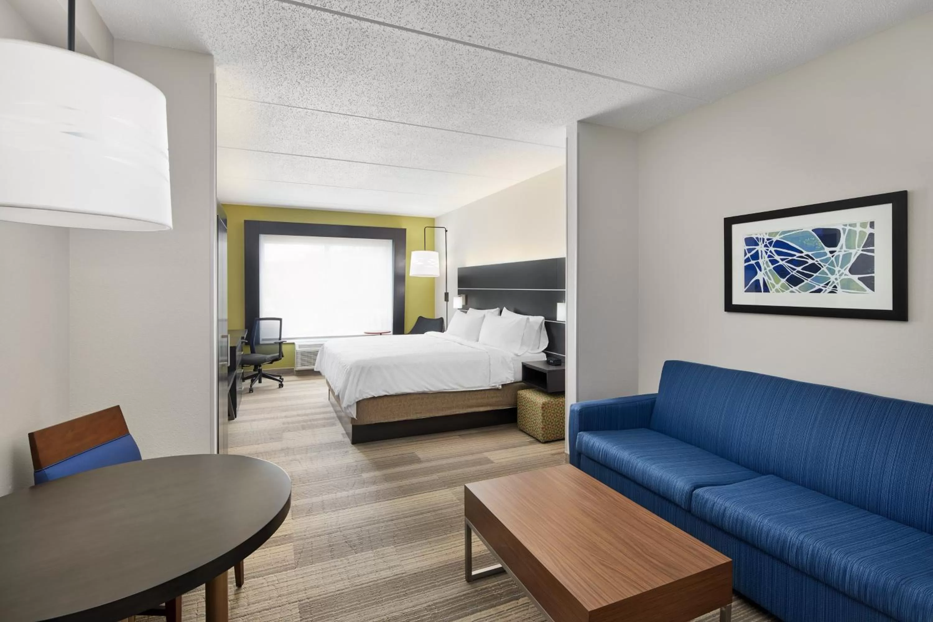 Photo of the whole room, Bed in Holiday Inn Express & Suites - Spartanburg-North by IHG