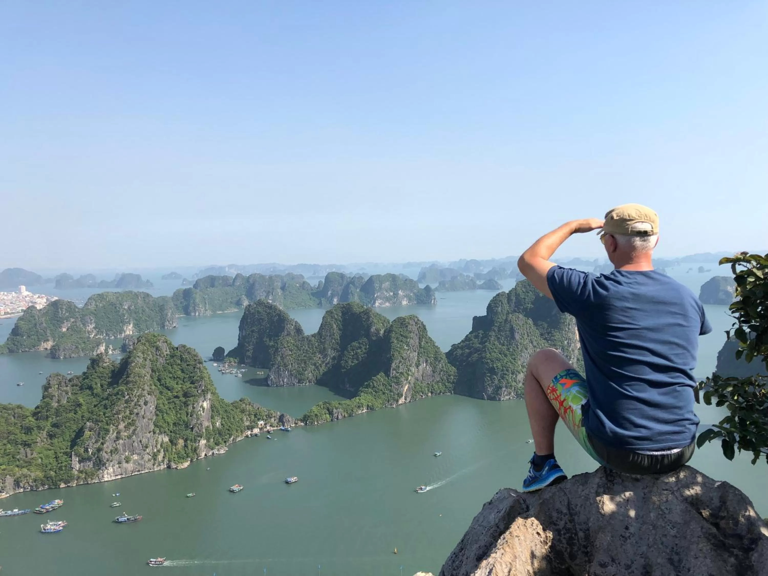 Nearby landmark in Viet Nhat Halong Hotel - Bai Chay