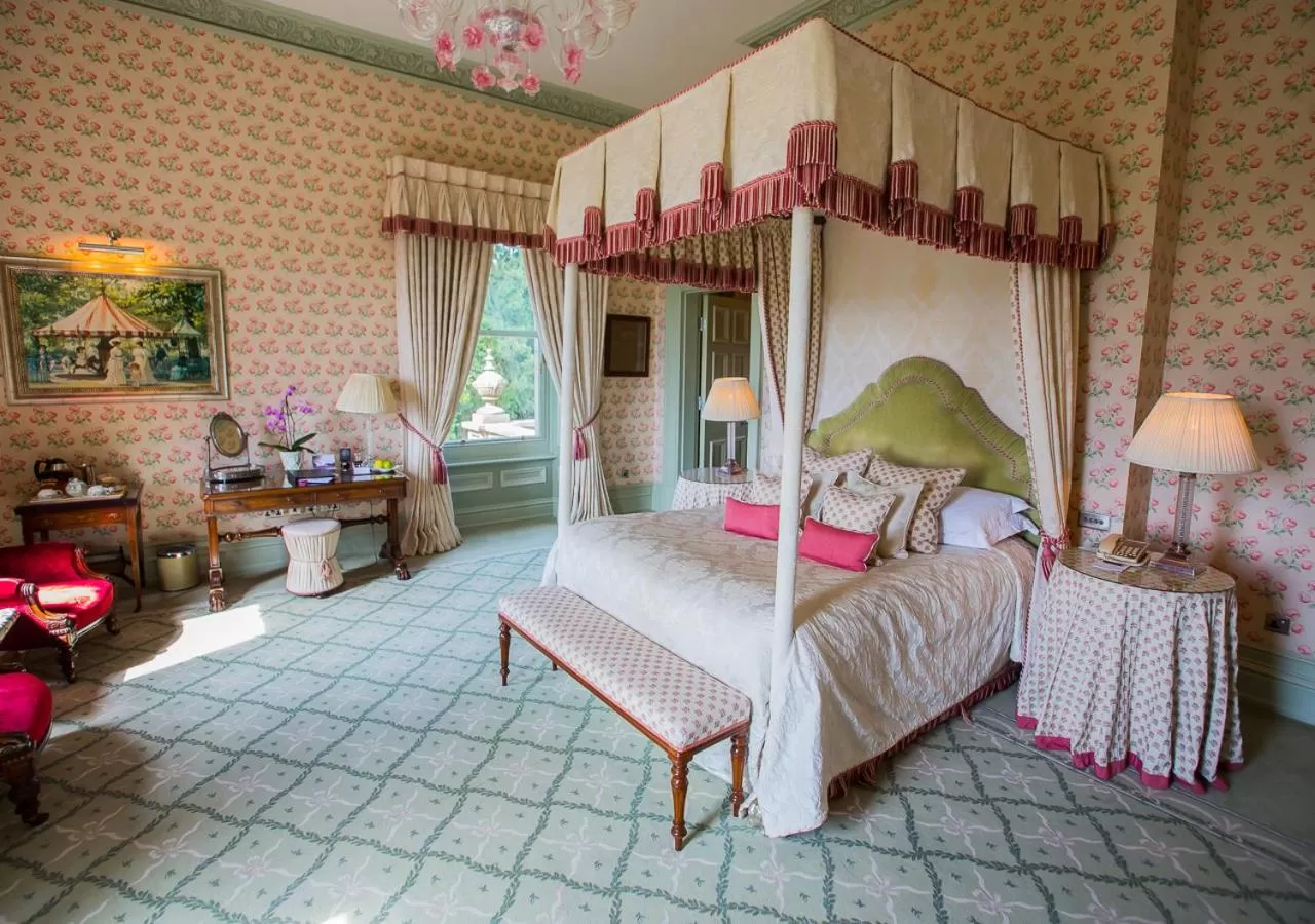 Bedroom, Bed in Kilworth House Hotel and Theatre