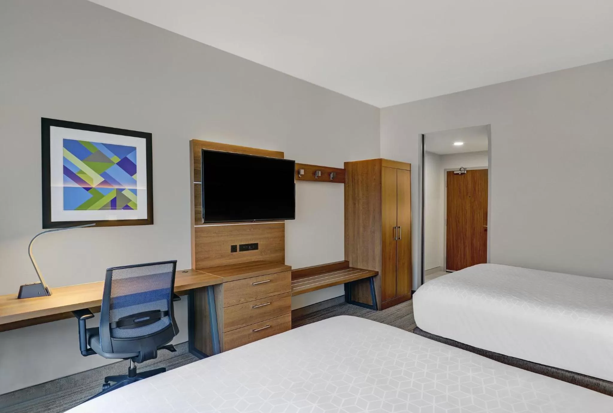 Photo of the whole room, Bed in Holiday Inn Express & Suites - Collingwood