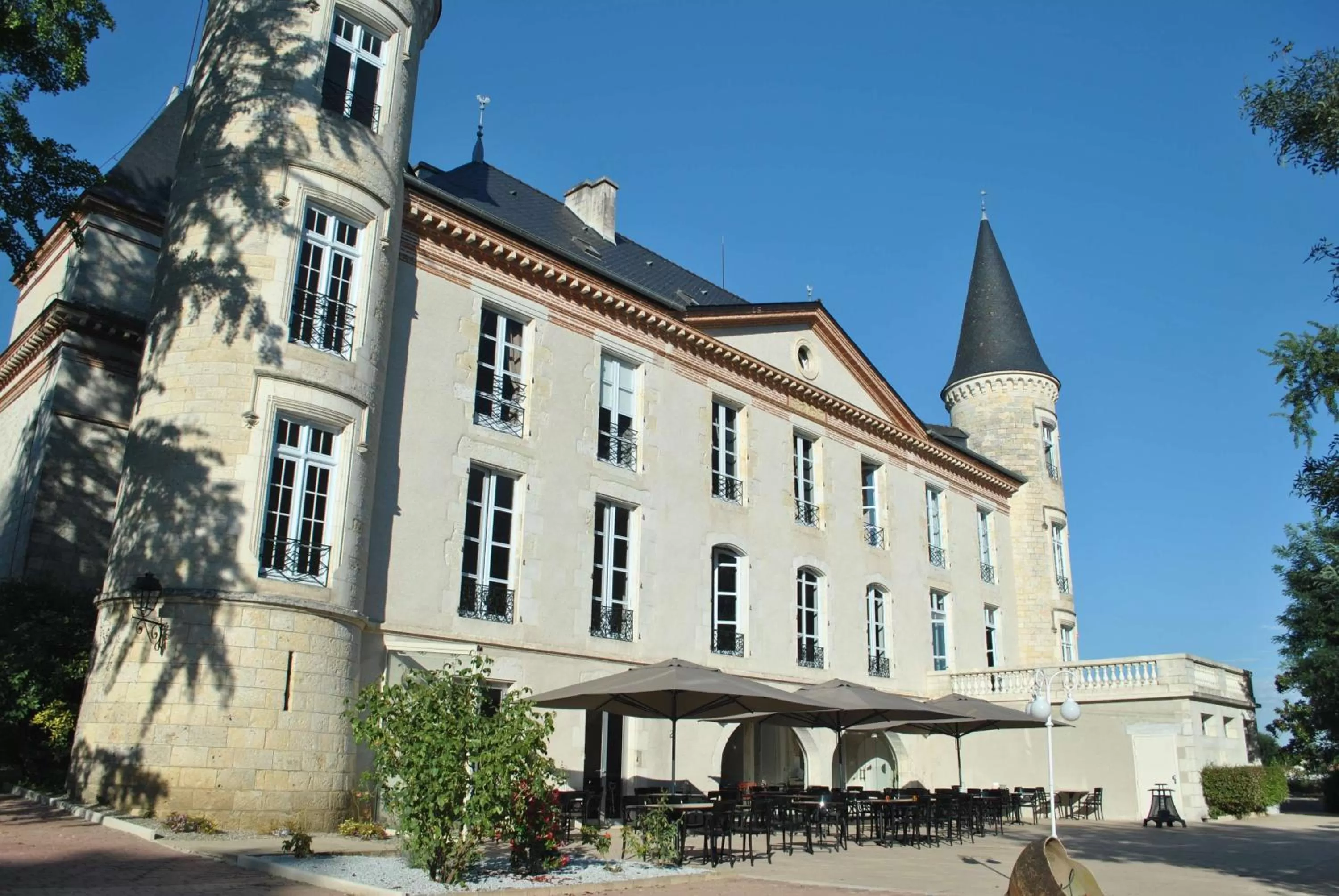 Facade/entrance in Logis Hotels - Château Saint Marcel