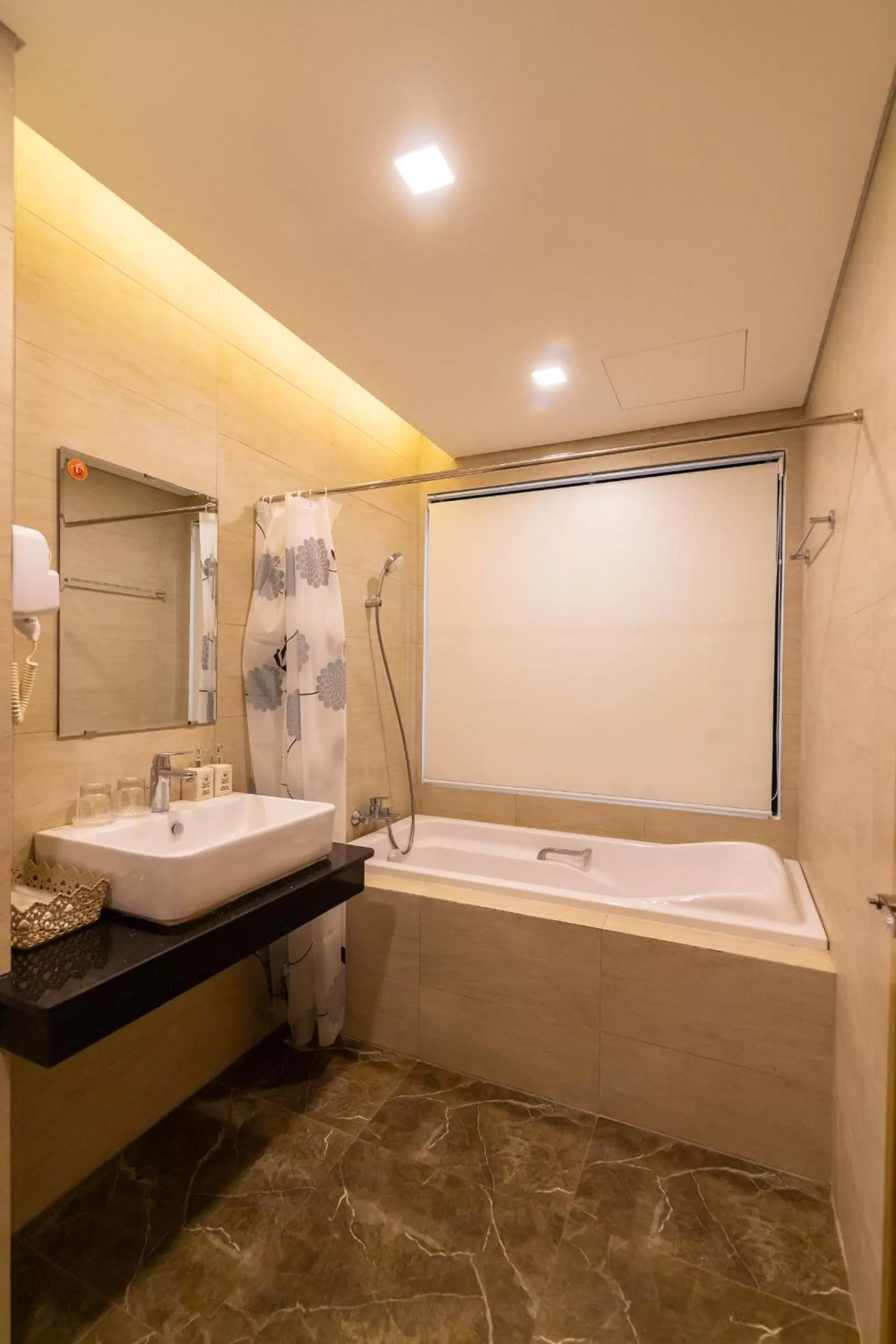 Bathroom in FLC Sea Tower Quy Nhơn - Homostay