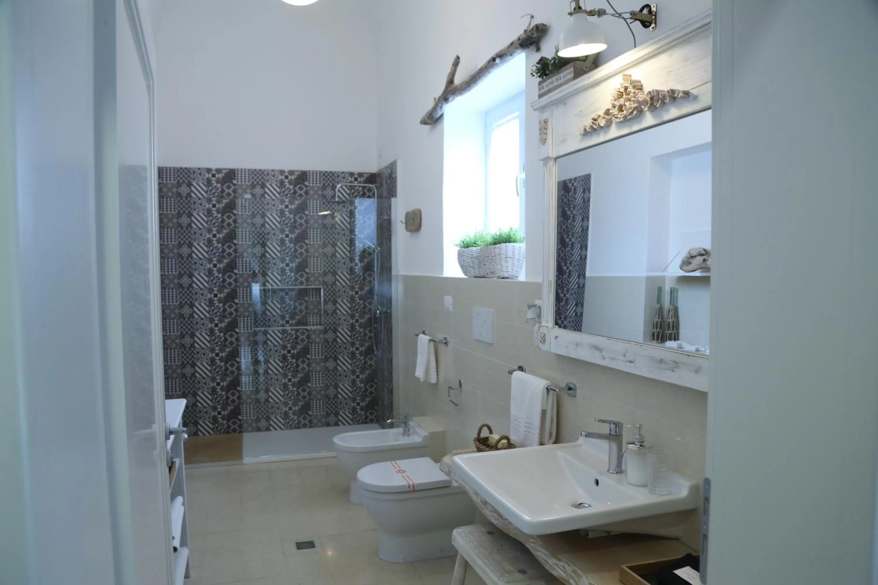 Photo of the whole room in Palazzo Bignami