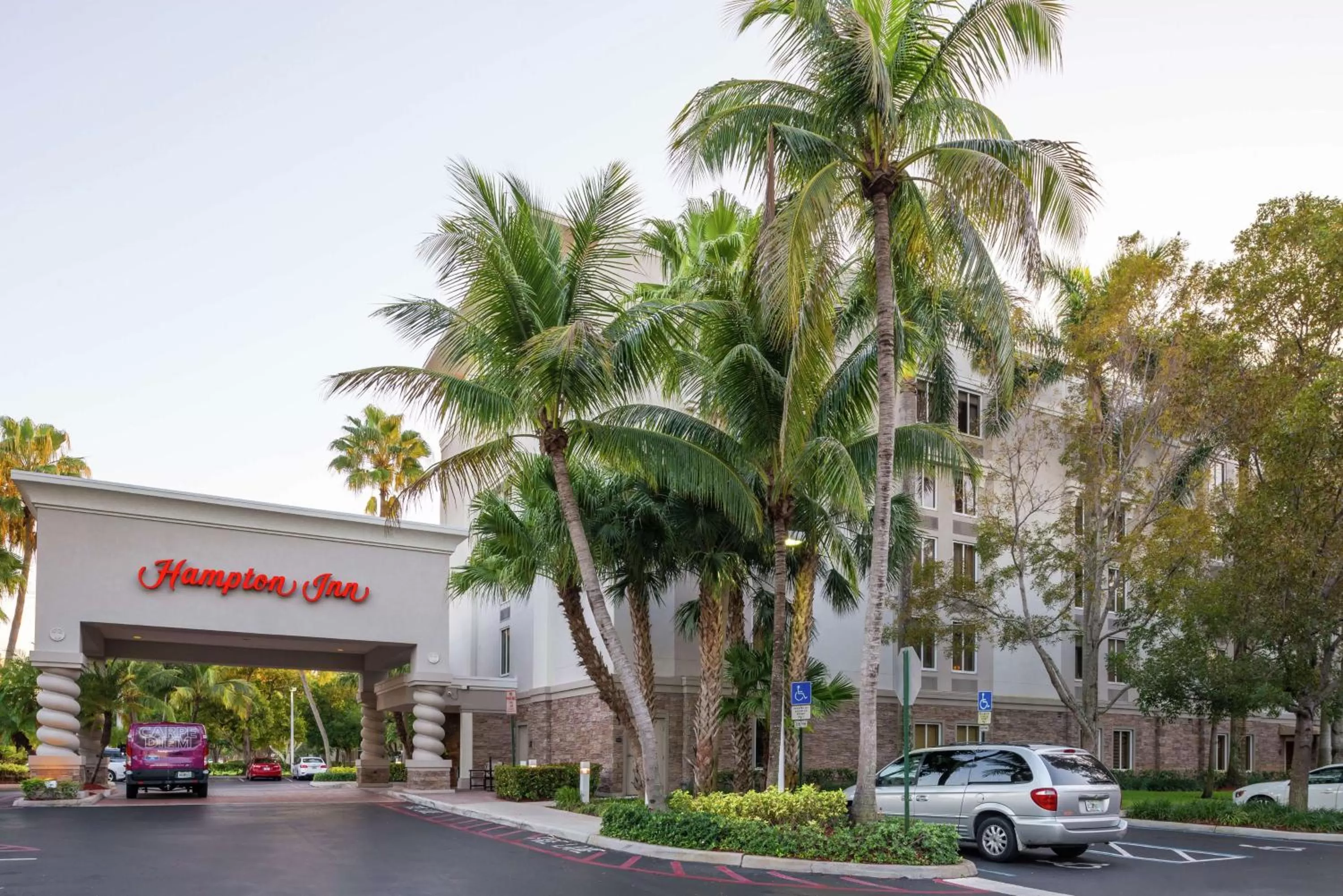 Property building in Hampton Inn Fort Lauderdale Plantation
