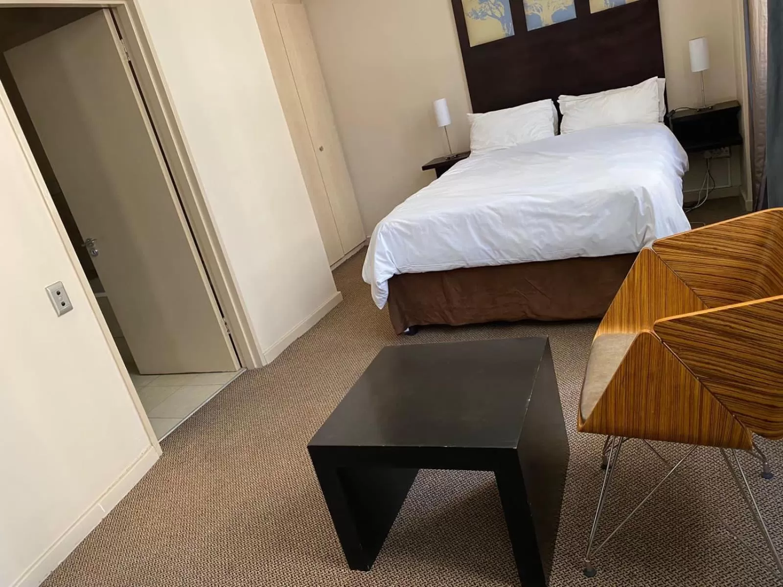Bed in Mapungubwe Hotel Apartments Marshalltown