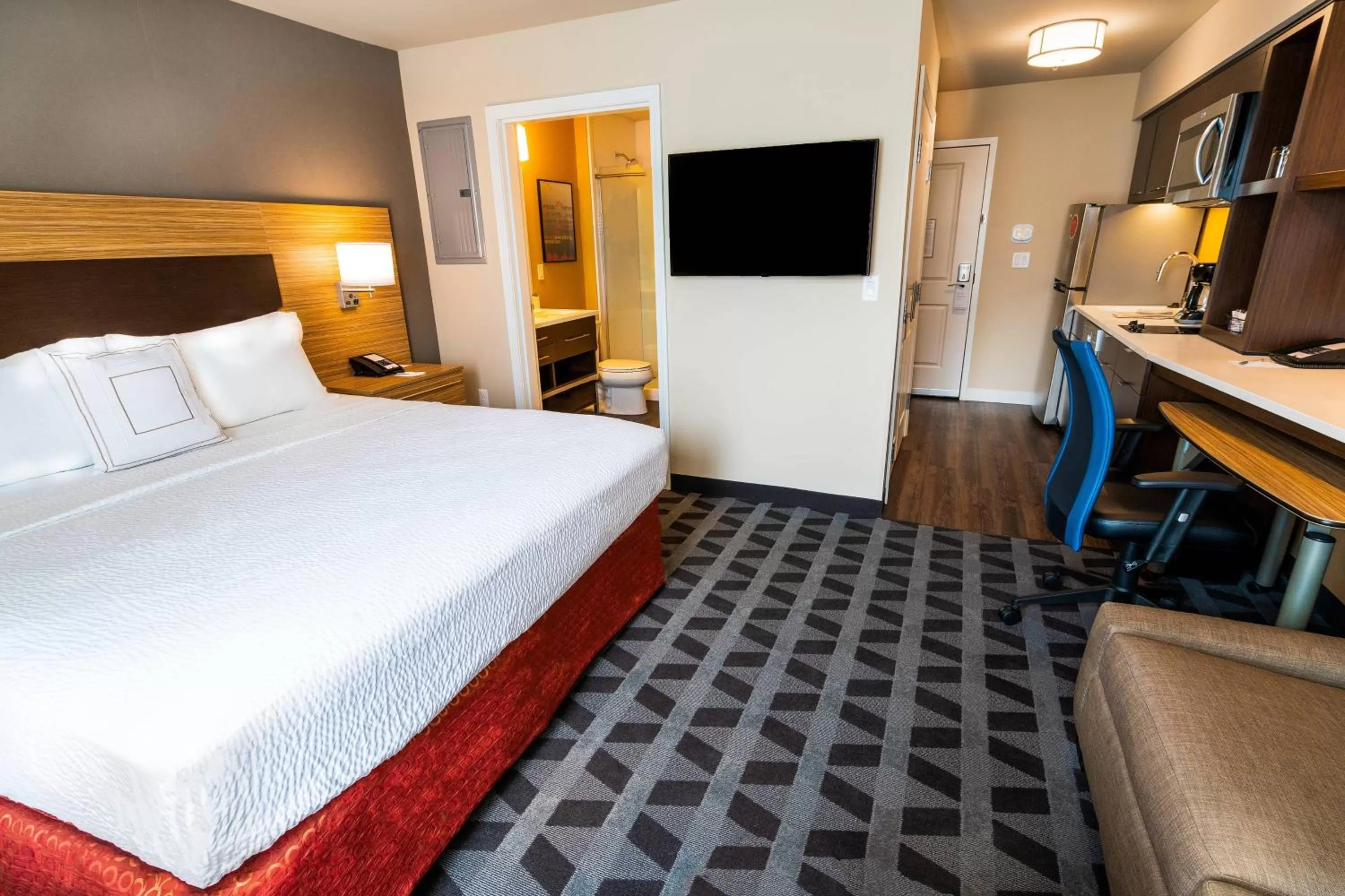 Photo of the whole room, Bed in TownePlace Suites By Marriott Las Vegas Stadium District
