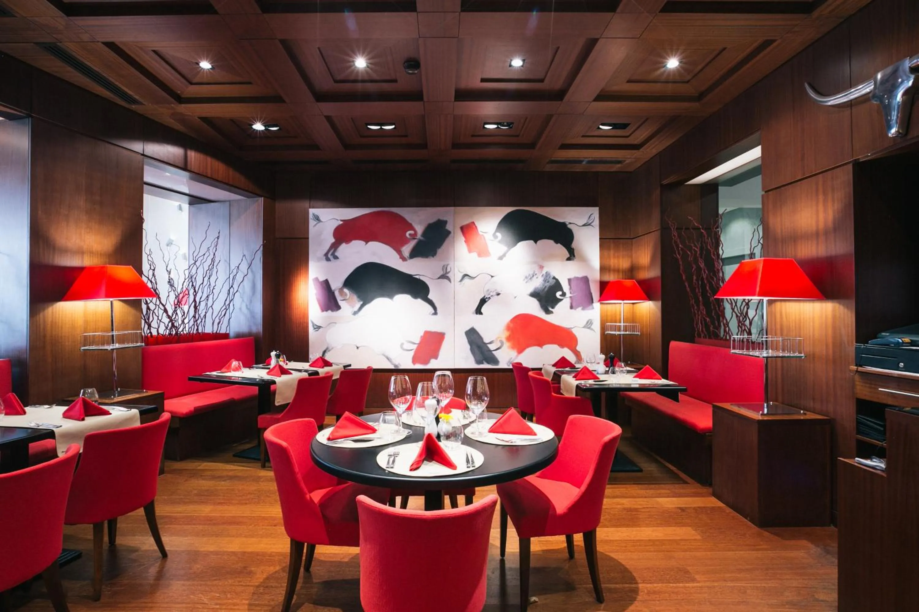 Restaurant/places to eat in Pullman Bucharest World Trade Center