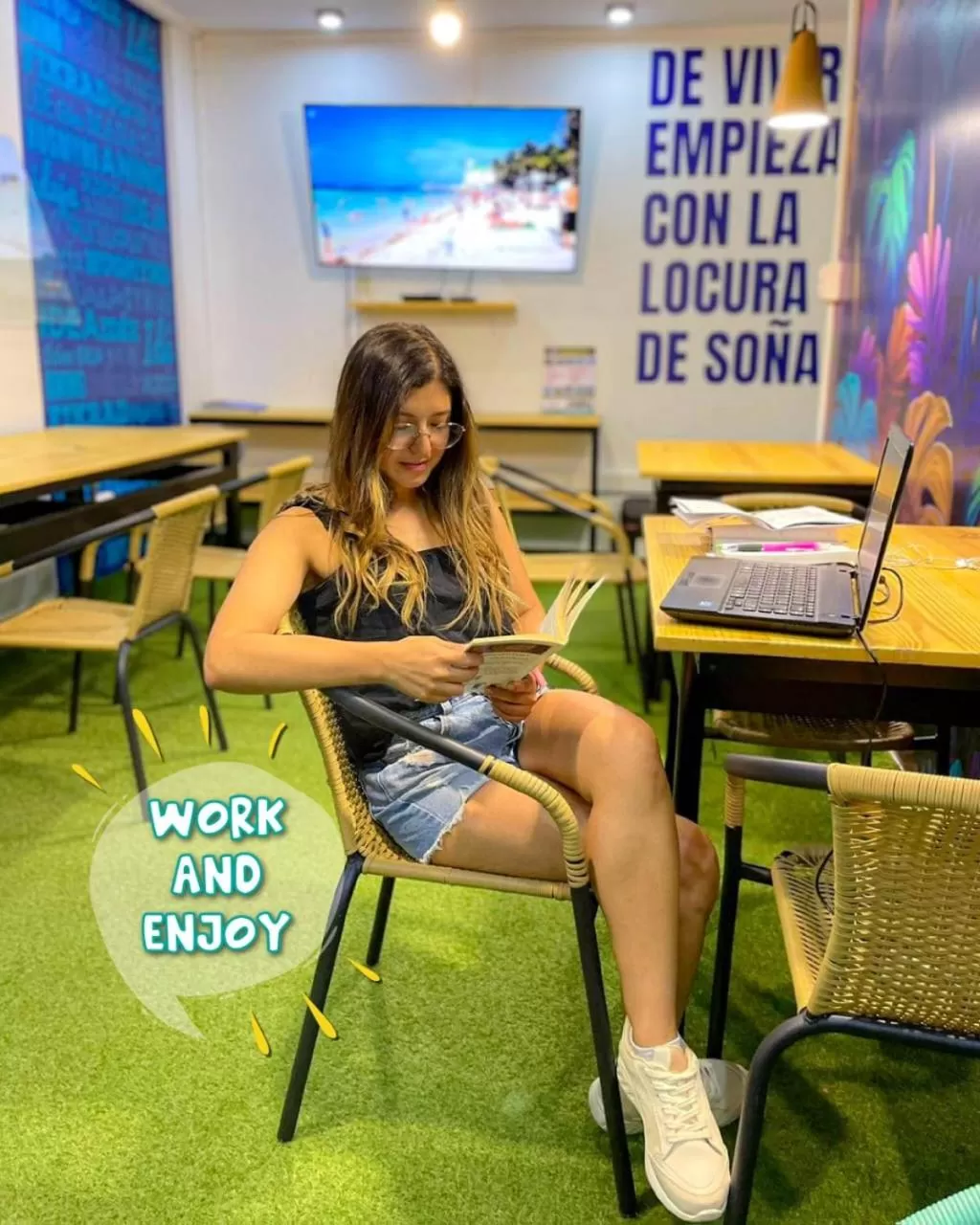 Seating area in Posada Cultural Bahia Sonora