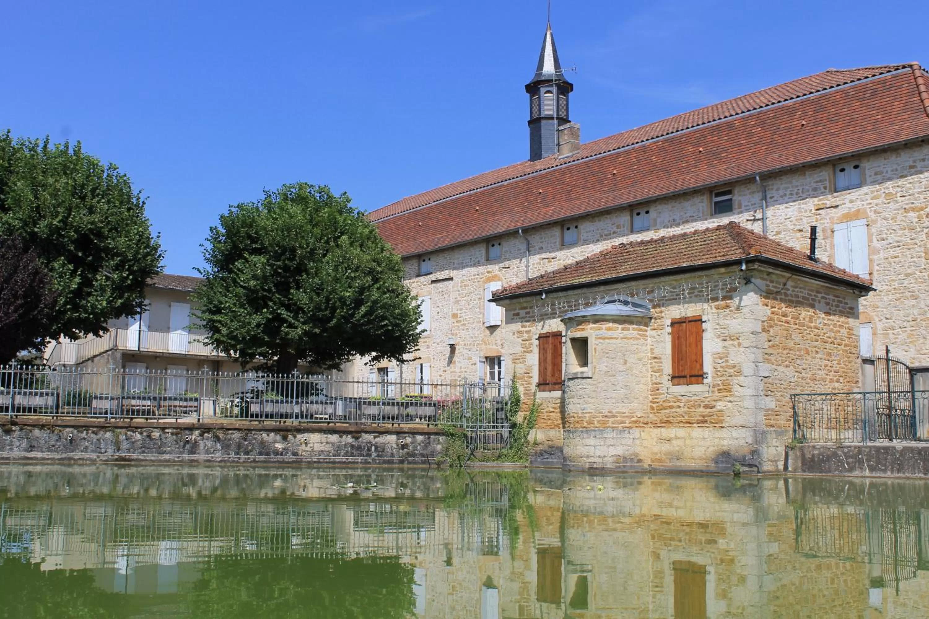 Nearby landmark in Hotel Le Bourgogne