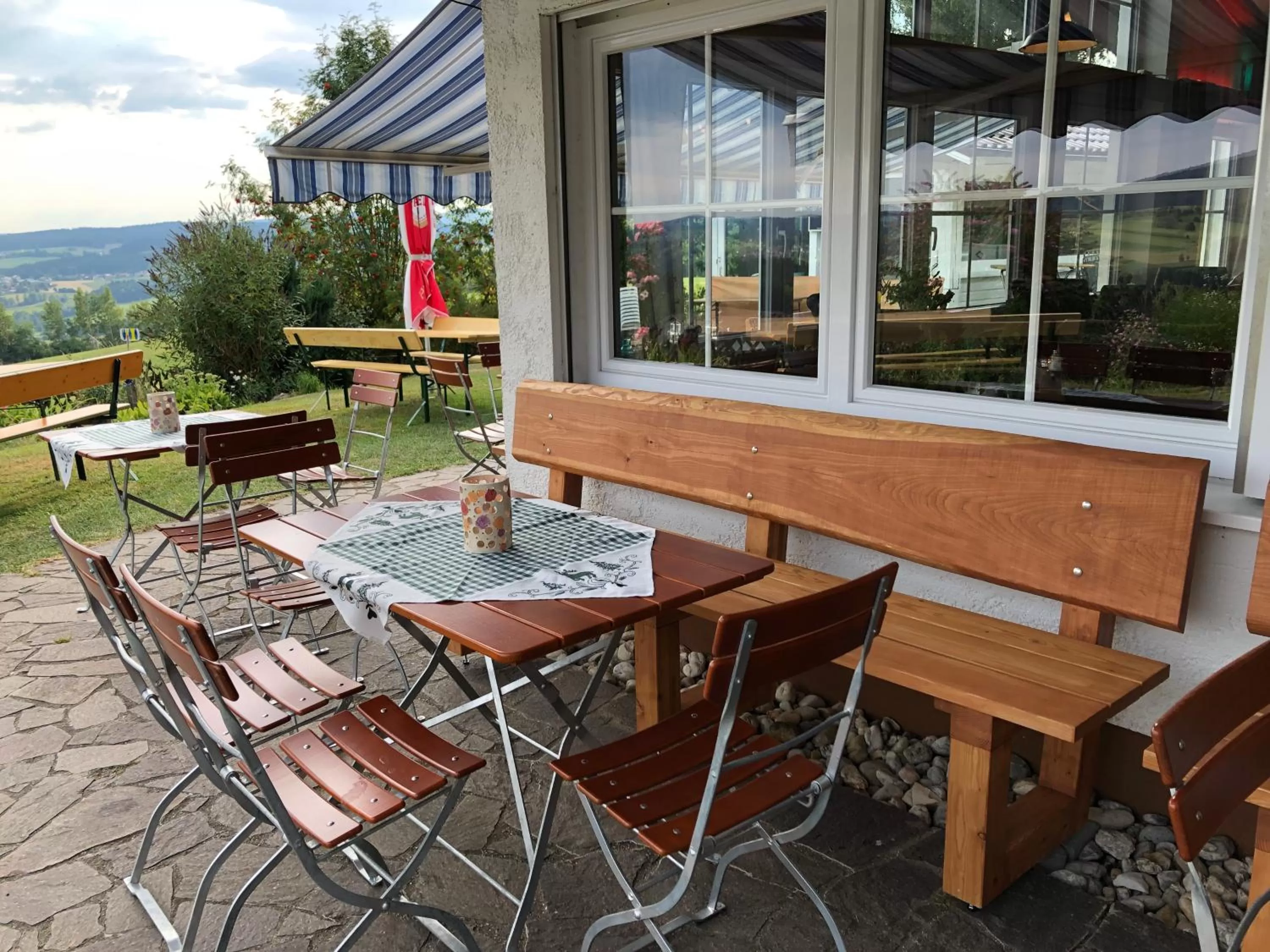 Property building, Restaurant/Places to Eat in Hotel "Haus am Berg"