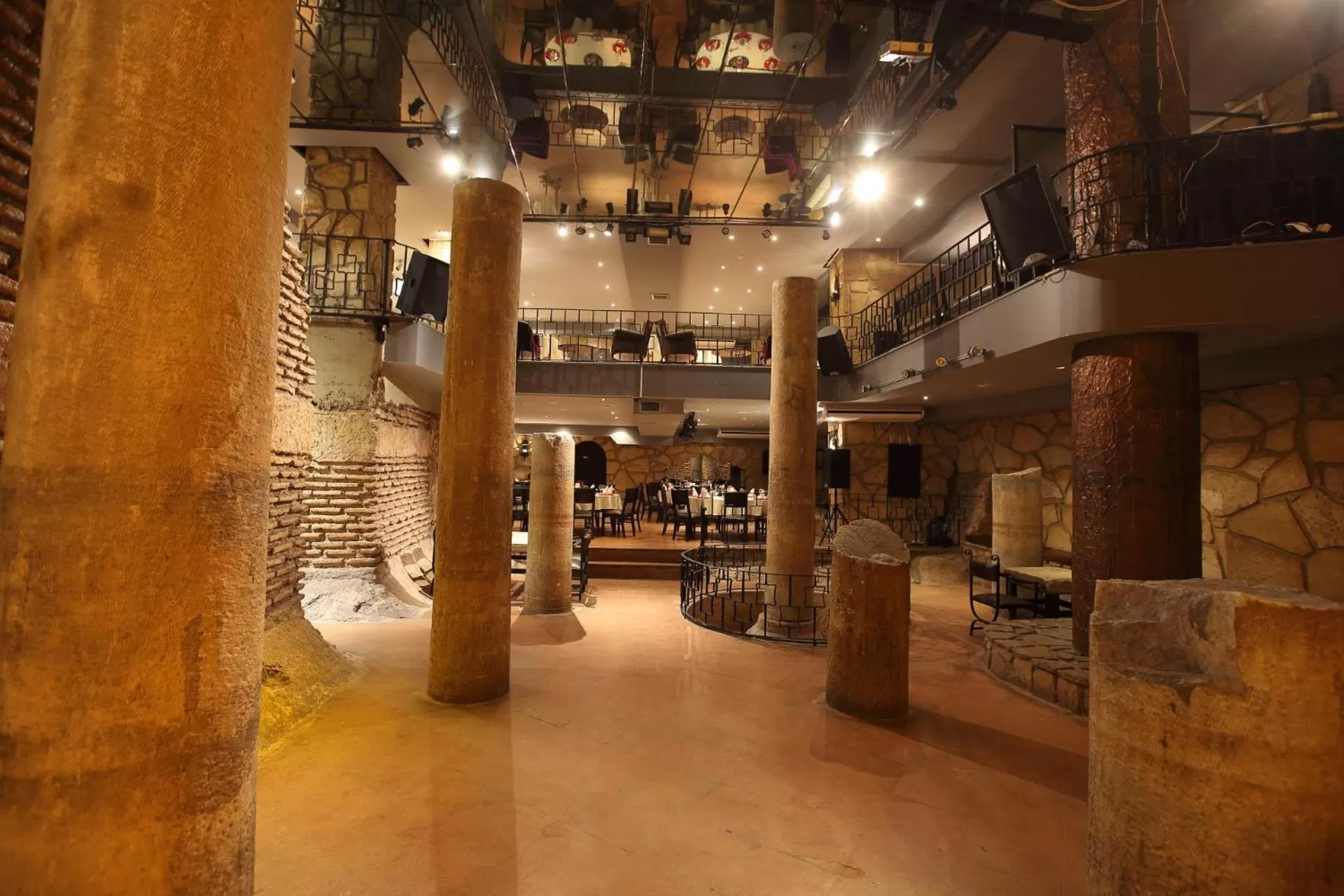 Restaurant/places to eat in Antik Hotel Istanbul