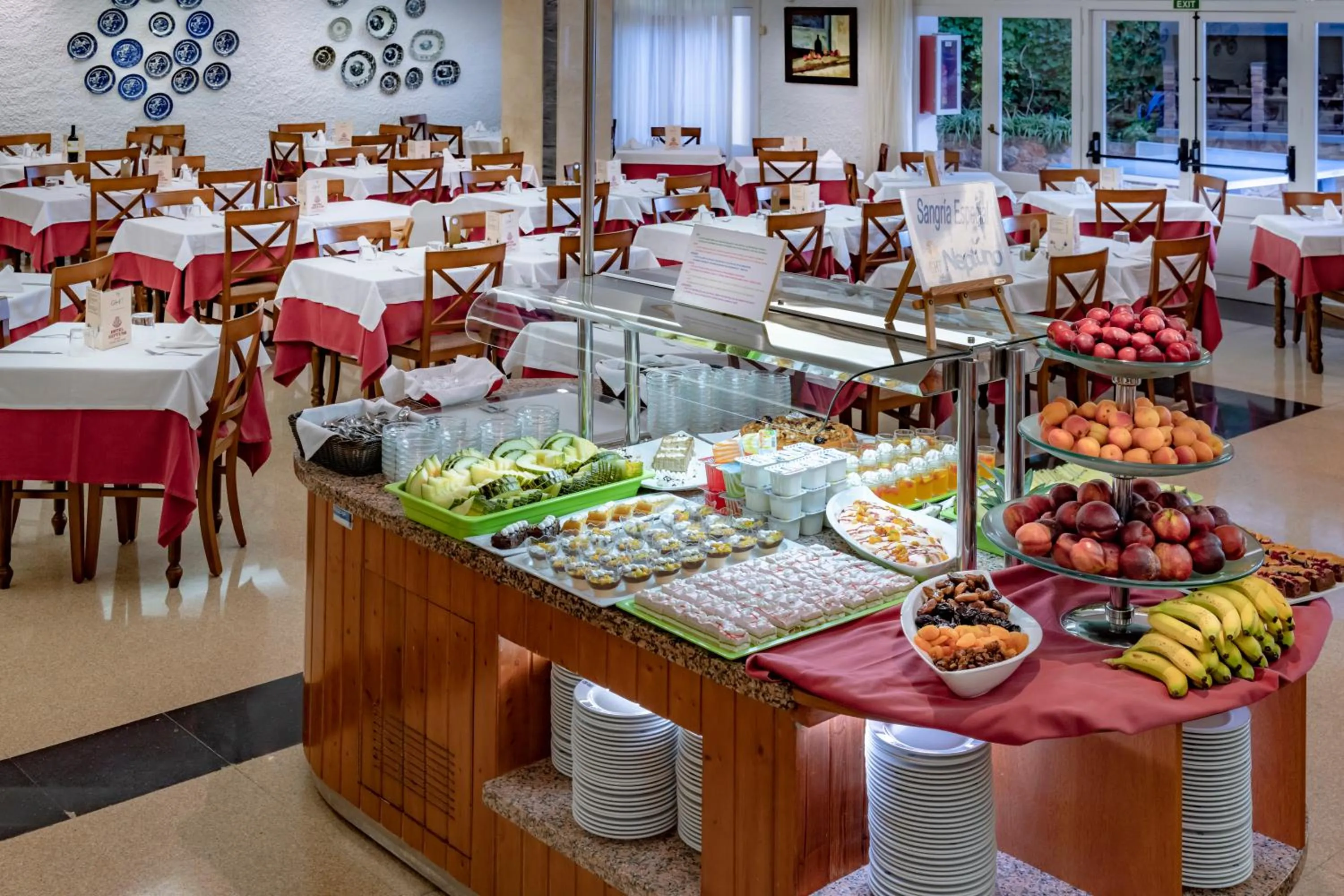 Restaurant/places to eat in Hotel GHT Neptuno-Tossa & Venus SPA